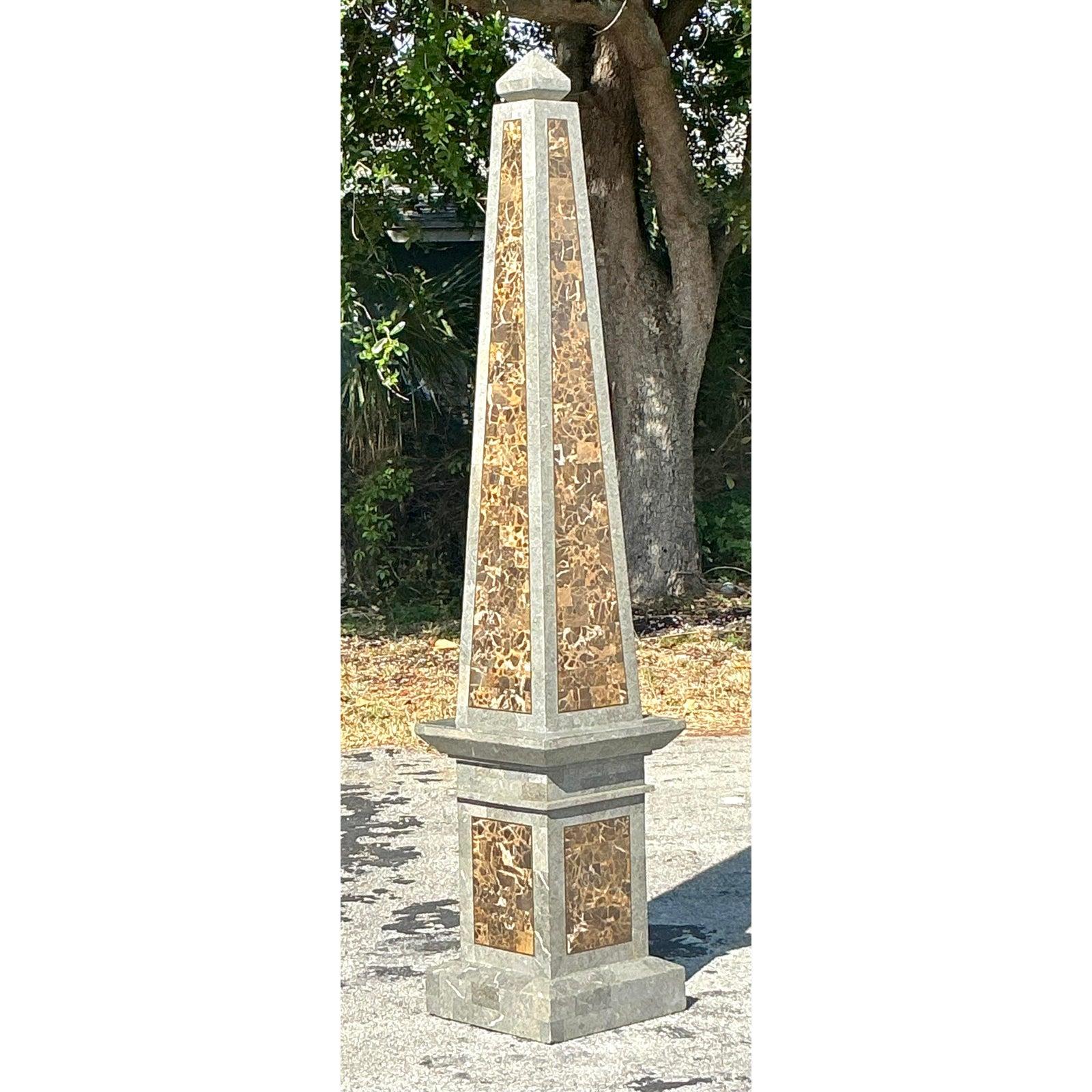 Vintage Regency Monumental Stein Obelisk (20. Jahrhundert)