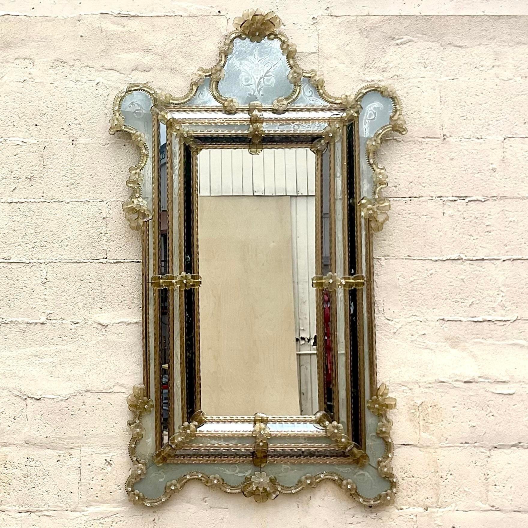 Vieux miroir vénitien monumental Regency en vente 3