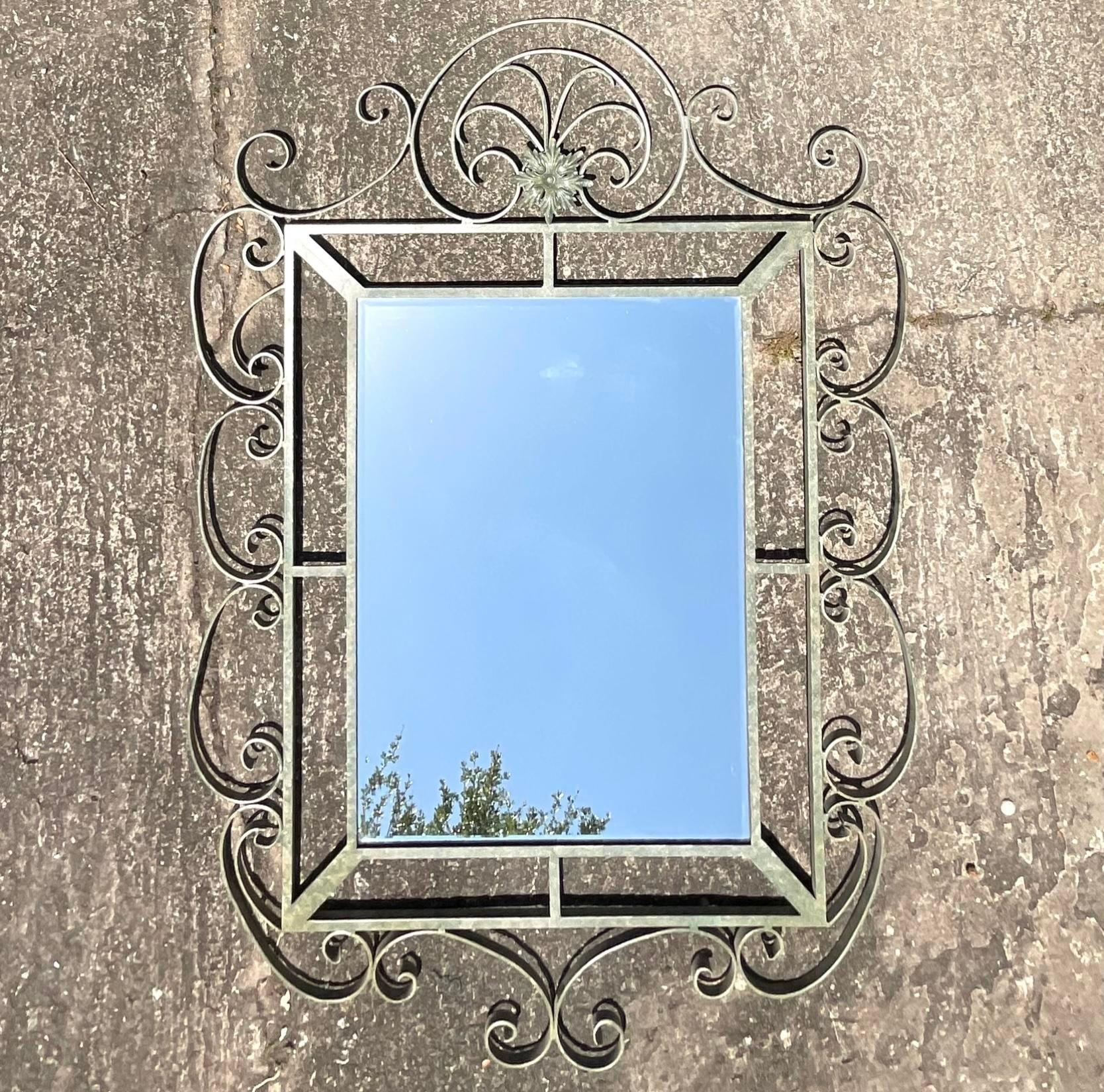 Miroir monumental en fer forgé vintage de style Régence Bon état - En vente à West Palm Beach, FL