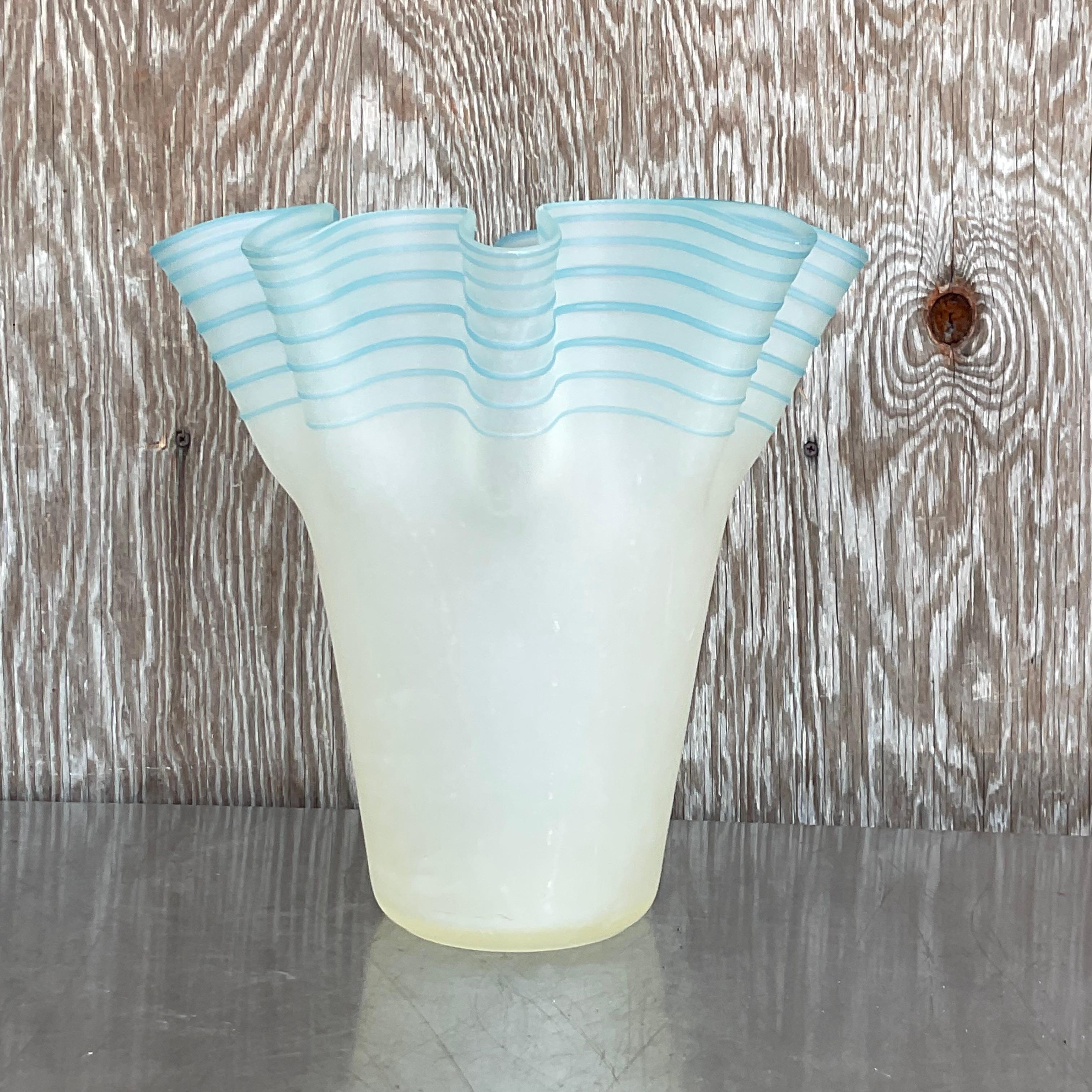 Vintage Regency Murano Ruffle Vase In Good Condition In west palm beach, FL