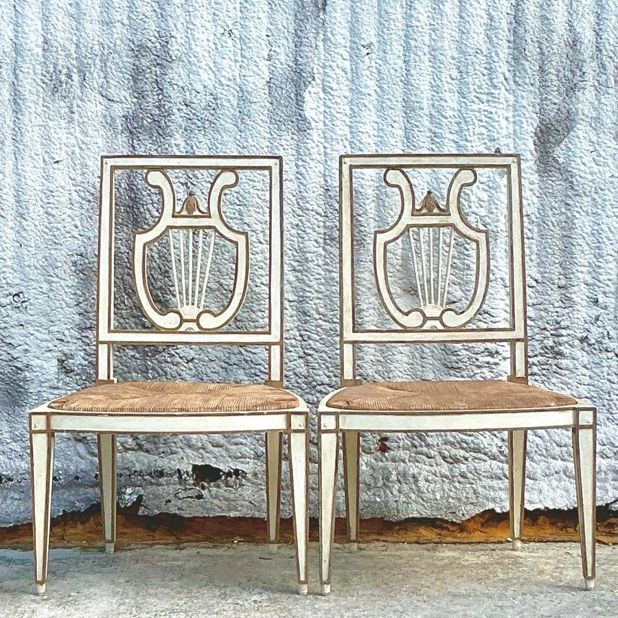 Pareja de sillas de comedor con respaldo de lira Niermann Weeks Vintage Regency en Bueno estado para la venta en west palm beach, FL