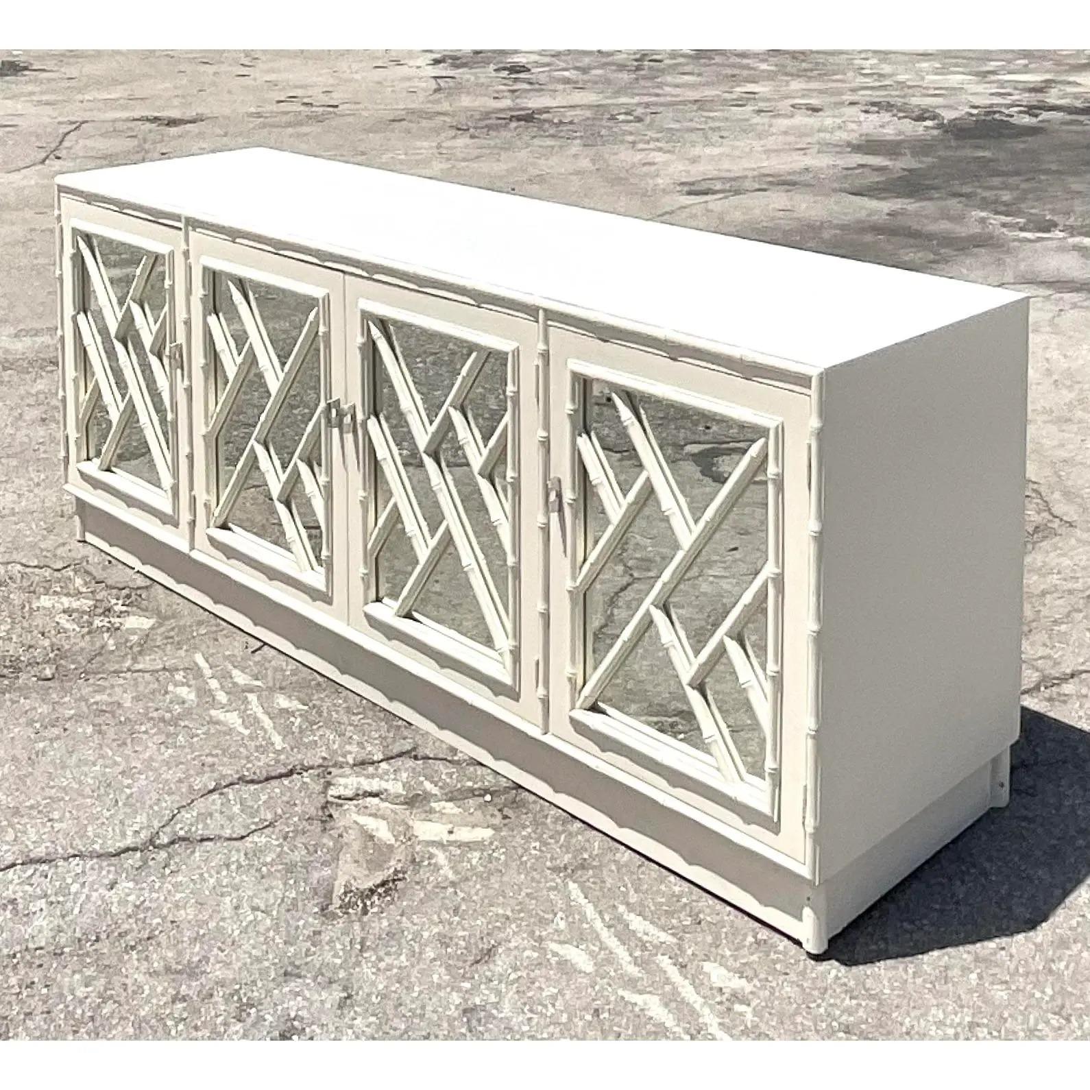 Vintage Regency Omega Chinese Chippendale Mirrored Credenza In Good Condition In west palm beach, FL
