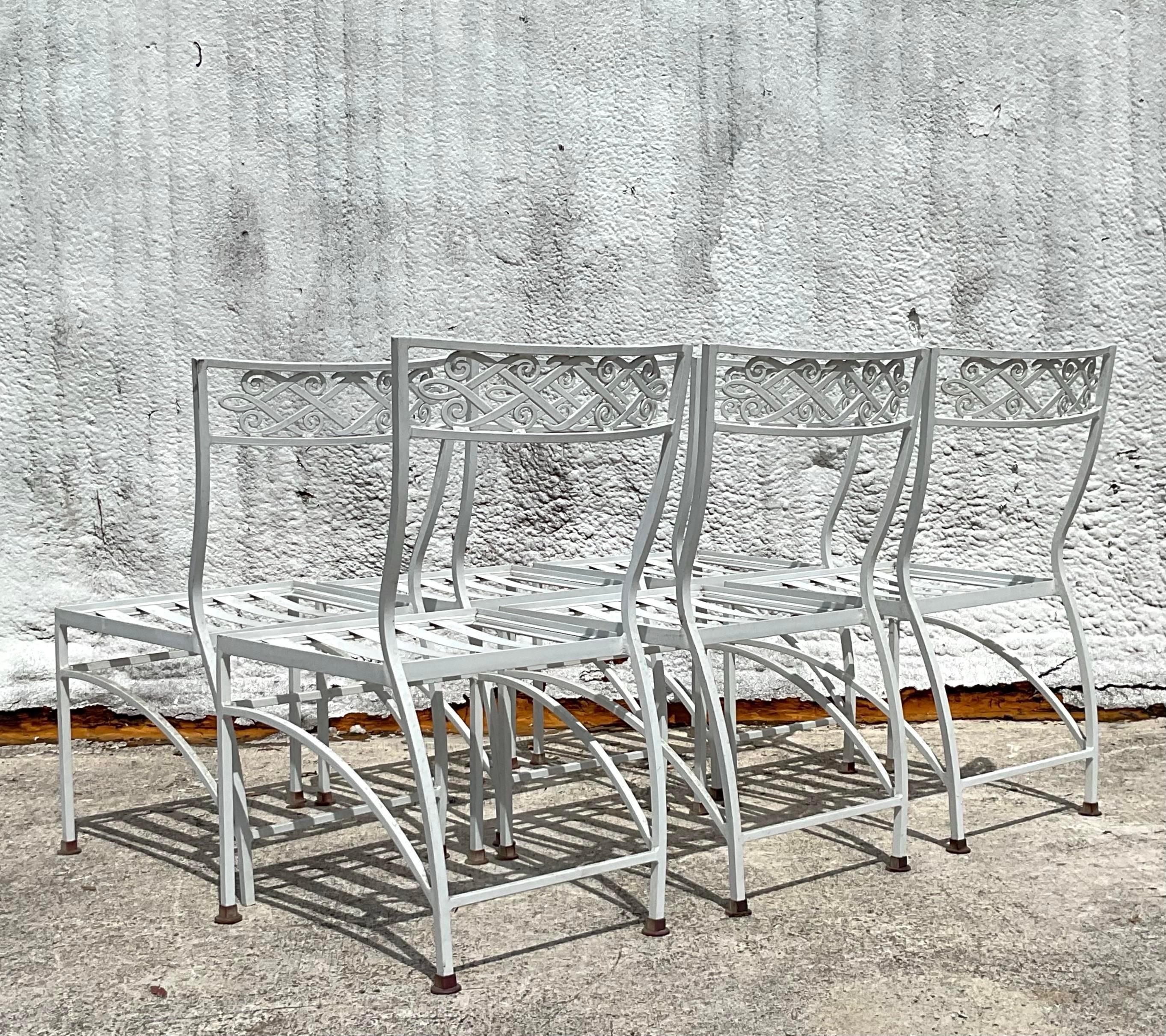 Set di 7 sedie da pranzo in alluminio fuso per esterni Vintage Regency in vendita 2