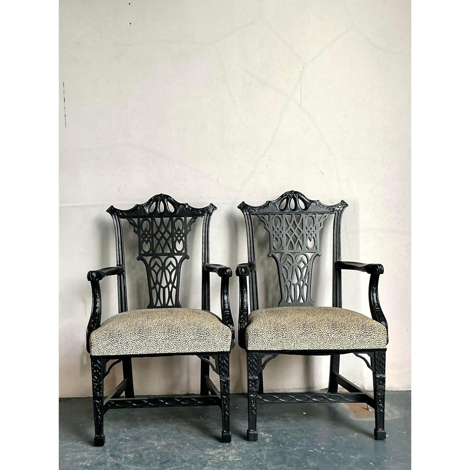 Paire de chaises à bras pagodes Vintage Regency en vente 2