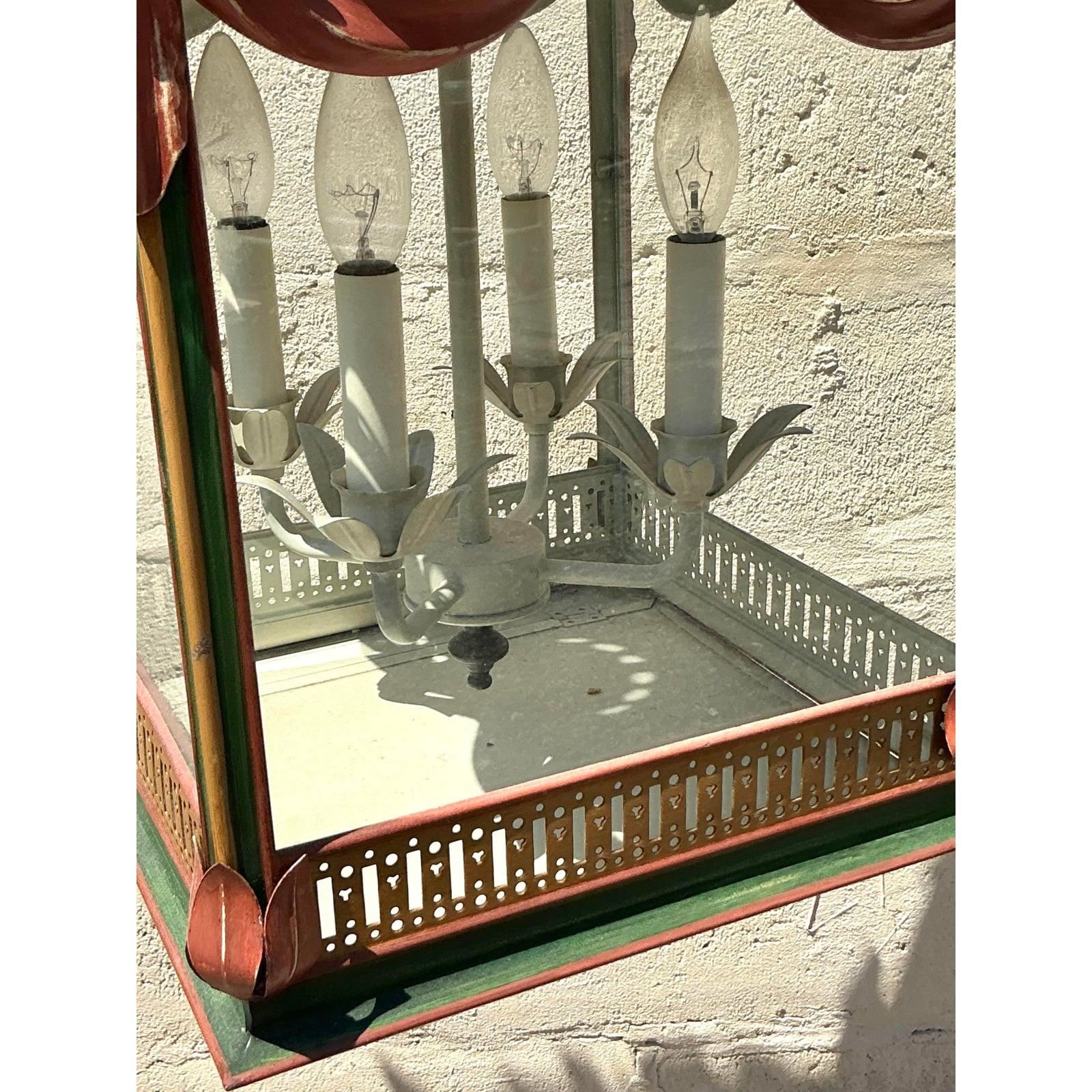 Vintage Regency Painted Swag Lantern In Good Condition For Sale In West Palm Beach, FL