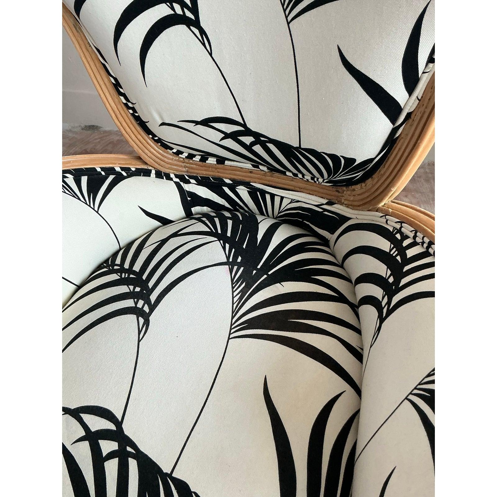 Paire de chaises longues en palmier d'époque Régence d'après Grosfeld House Bon état - En vente à West Palm Beach, FL