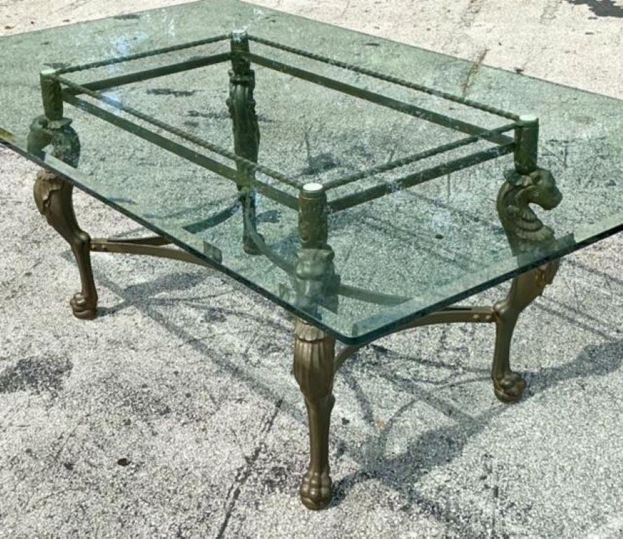 Table de salle à manger Regency vintage en acier moulé patiné tigre Bon état - En vente à west palm beach, FL