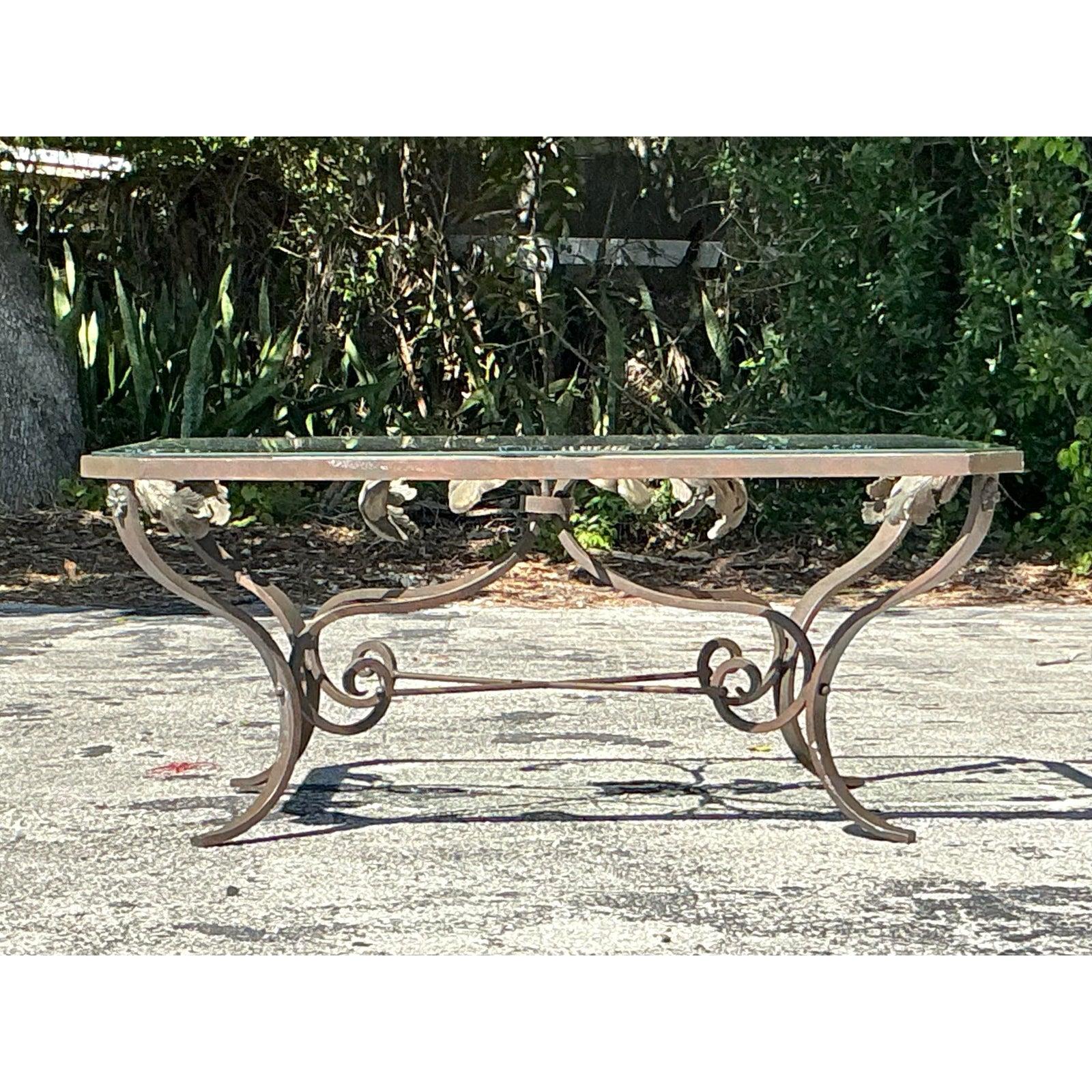 Hollywood Regency Table basse vintage Regency patinée Vine