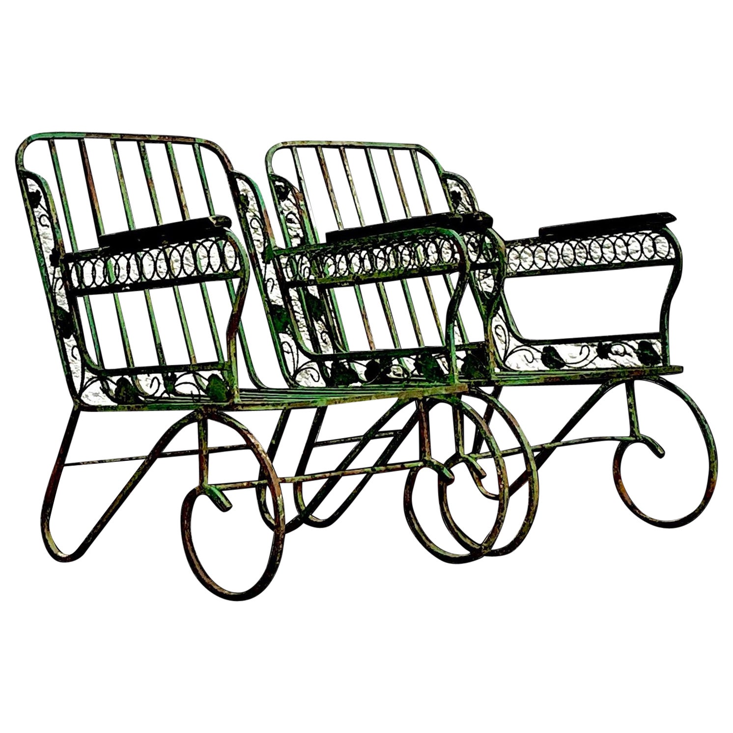 Chaises longues en fer forgé patiné Vintage Regency - une paire