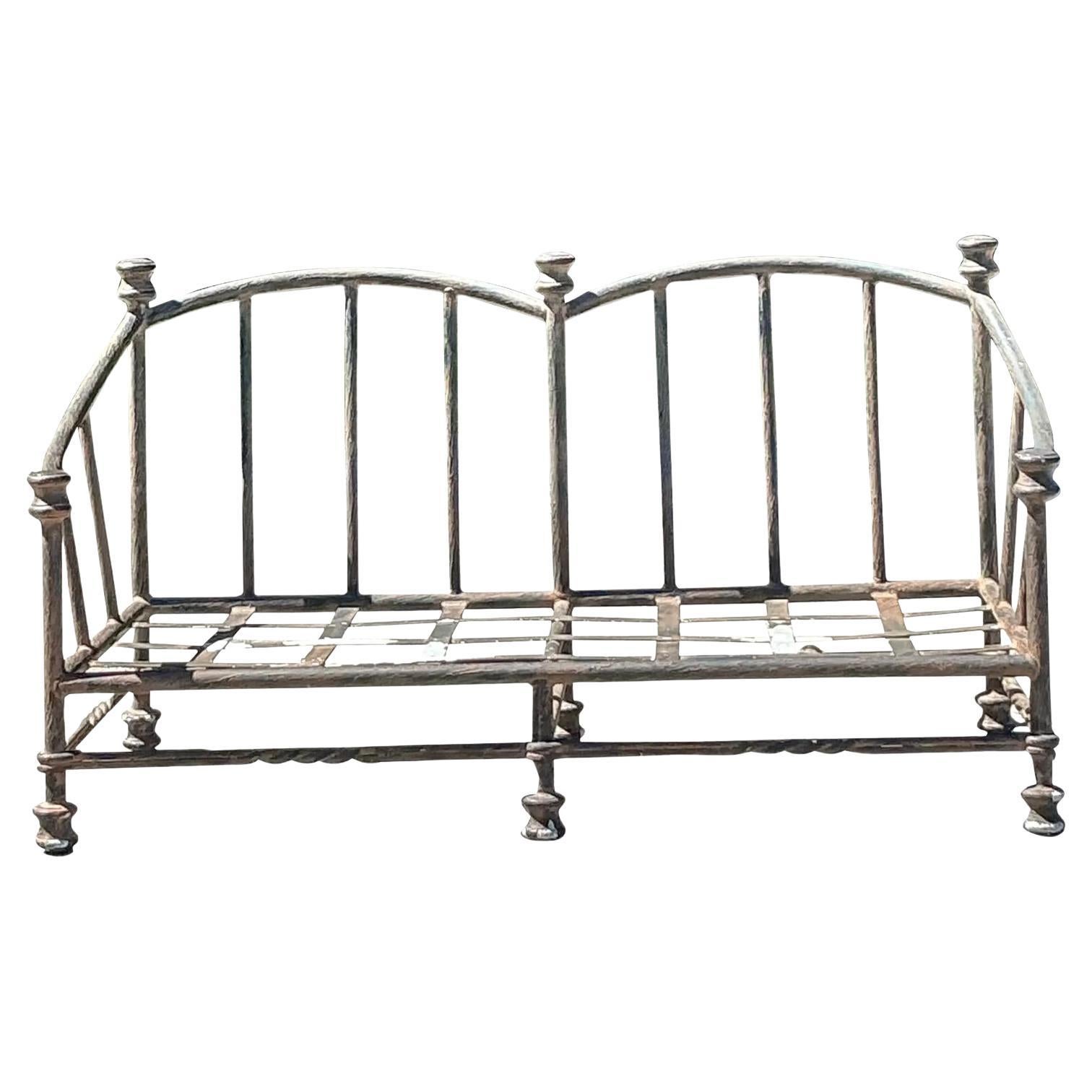Loveseat Vintage Regency Pavillon de Aluminio Fundido