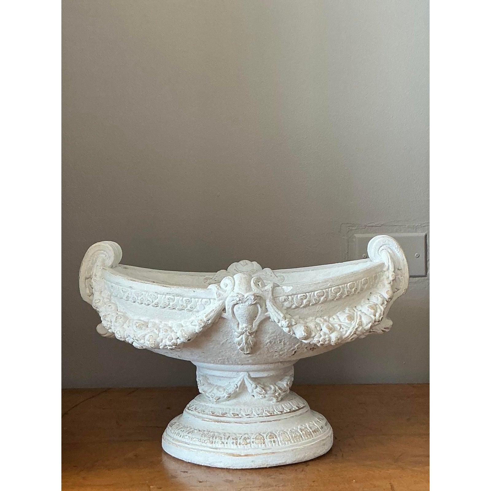 Americano Ciotola Swag in gesso Regency d'epoca in vendita