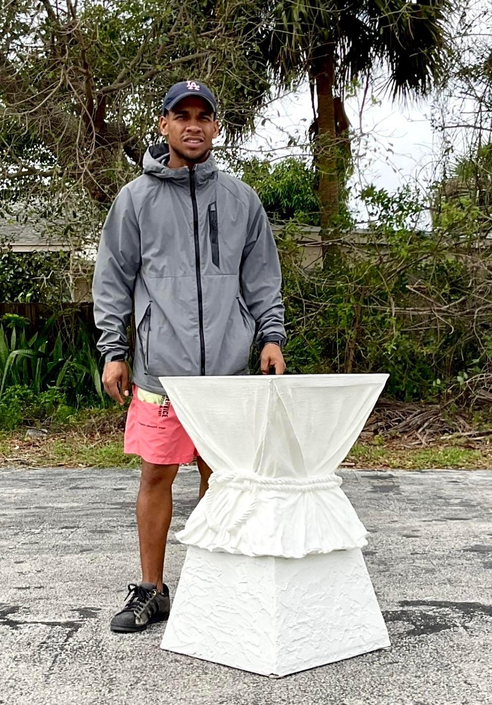 Vintage Regency Plaster Table Pedestal After John Dickinson In Good Condition For Sale In west palm beach, FL