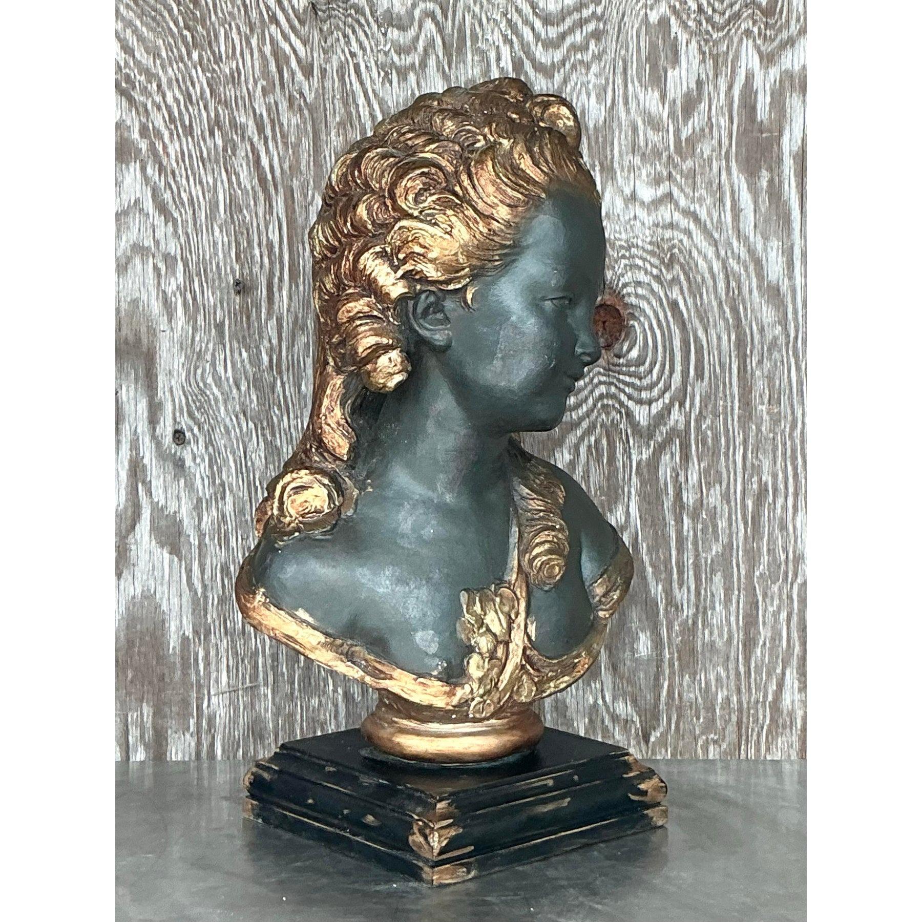 Americano Busto di donna in gesso policromato d'epoca Regency in vendita