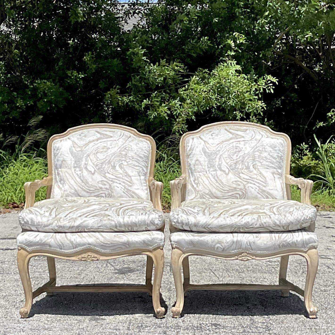 Tappezzeria Sedie Bergere stampate Regency d'epoca - una coppia in vendita