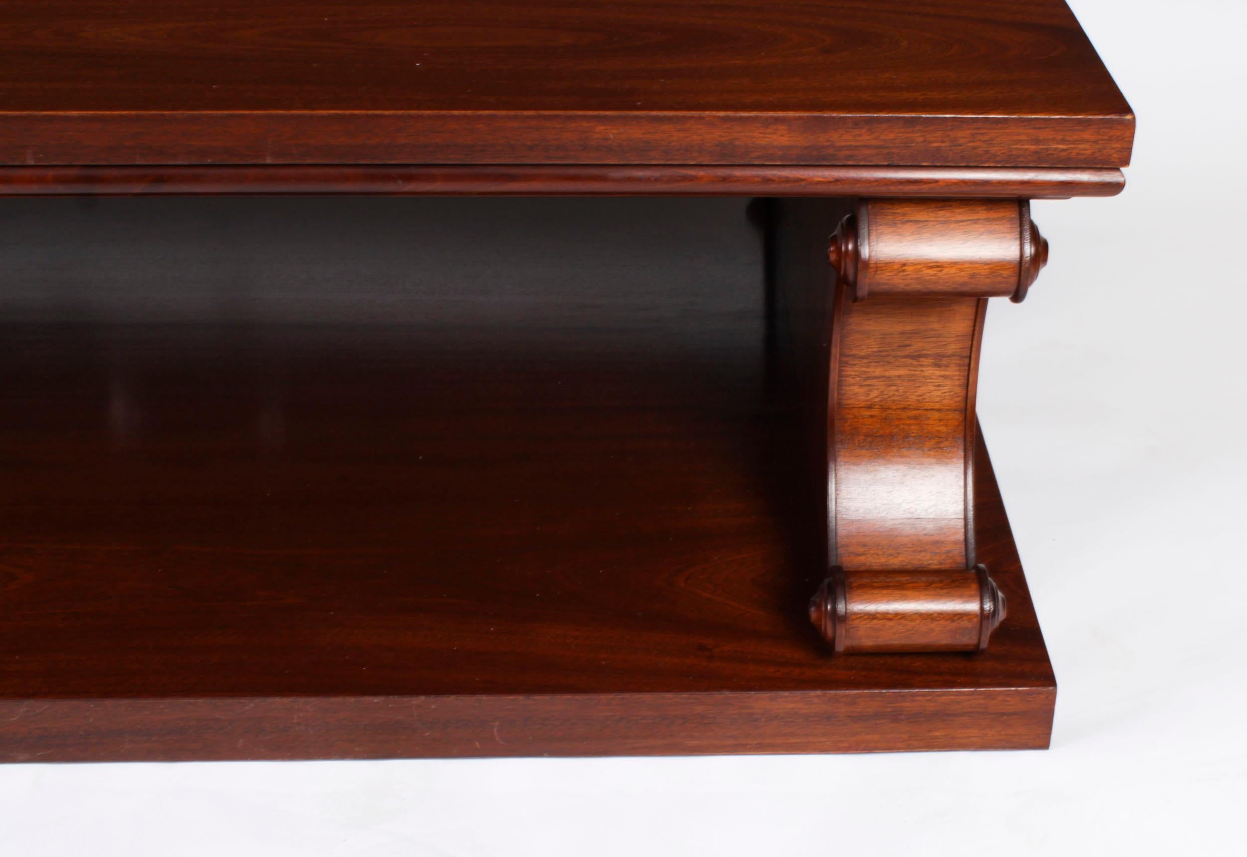Table basse néo-Régence du 20ème siècle 170 x 90 cm en vente 1