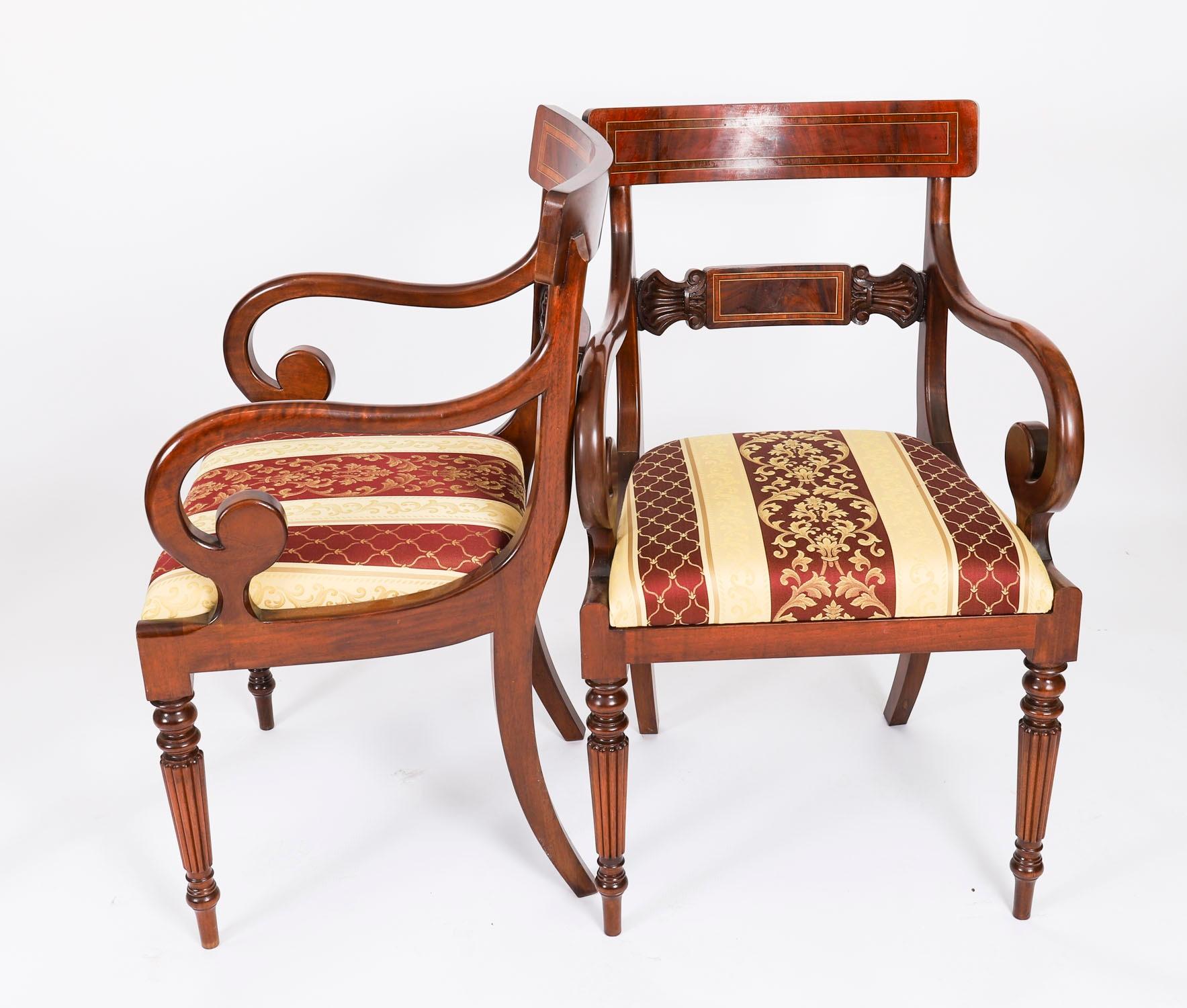 Table de salle à manger Vintage Regency Revival par William Tillman & 10 chaises 20ème siècle en vente 7