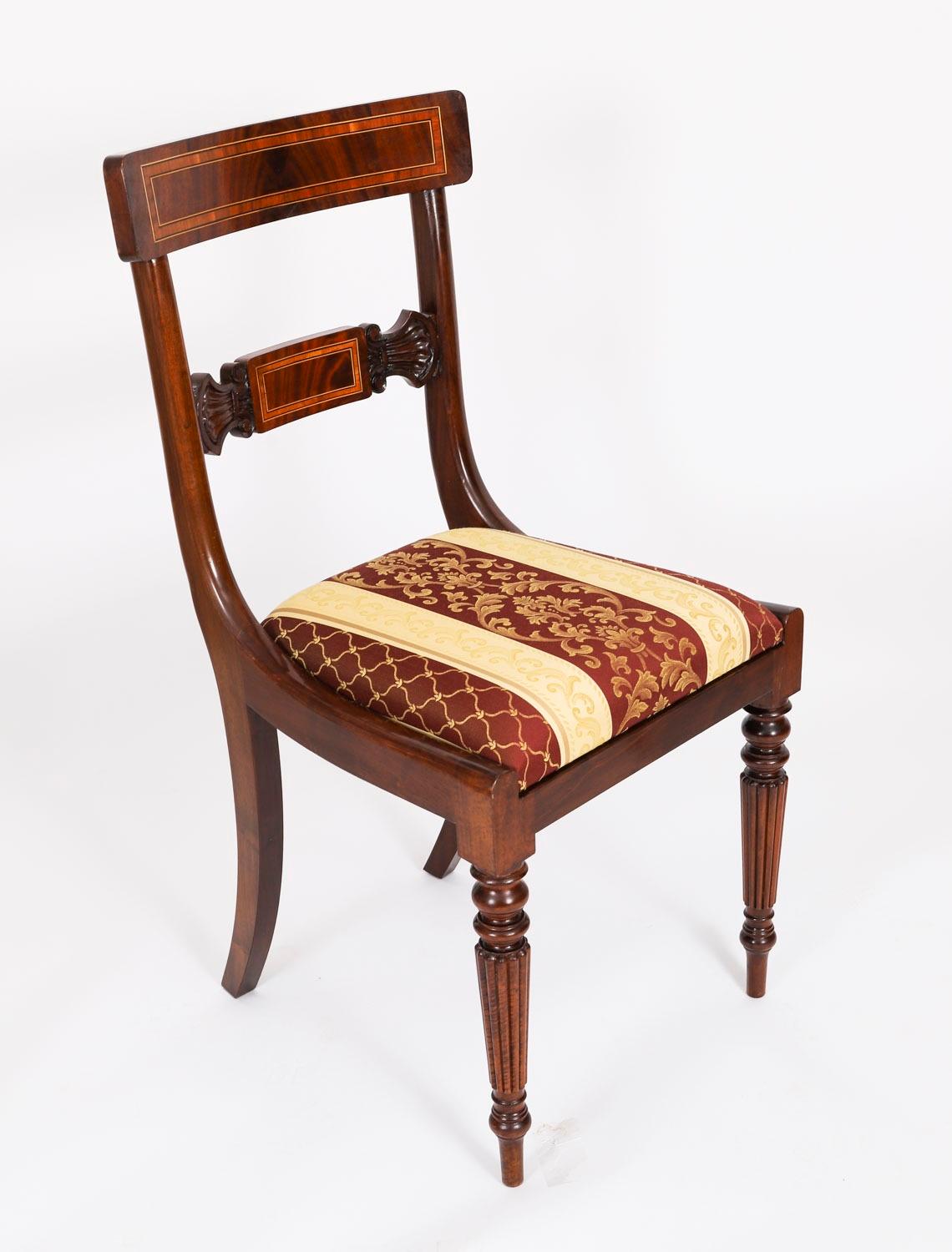 Table de salle à manger Vintage Regency Revival par William Tillman & 10 chaises 20ème siècle en vente 10