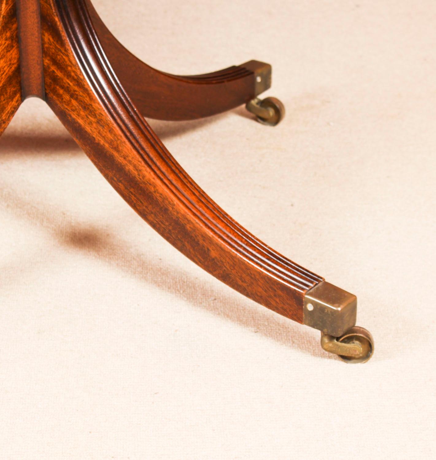 Vintage Regency Revival Dining Table by William Tillman & 8 Chairs 20th Century For Sale 6
