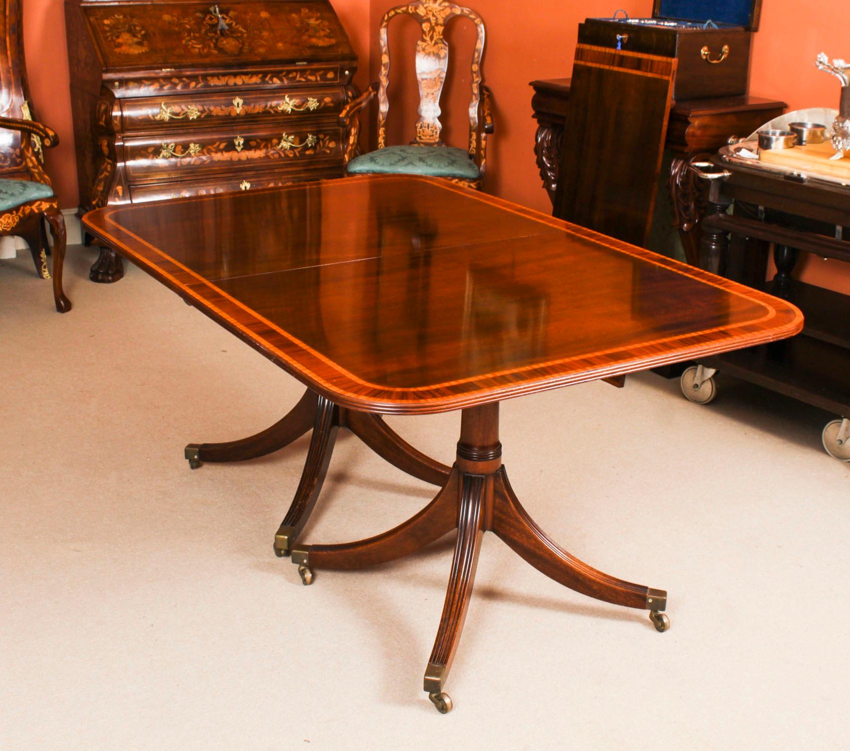 Vintage Regency Revival Dining Table by William Tillman & 8 Chairs 20th Century For Sale 2