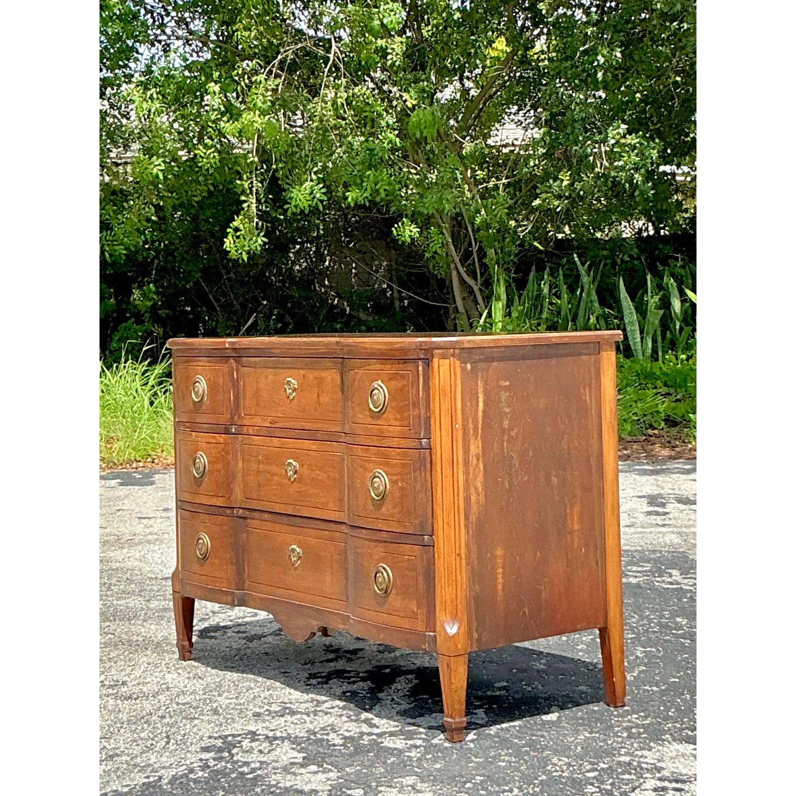 Vintage Regency Roll Front Kommode im Angebot 1