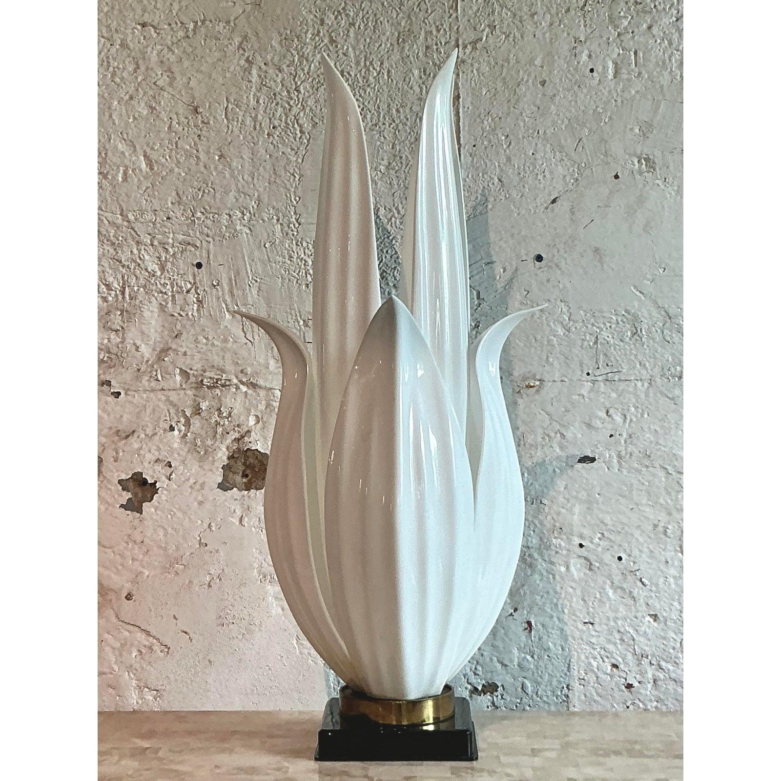 Lámpara Vintage Regency Rougier Flower en Bueno estado para la venta en West Palm Beach, FL