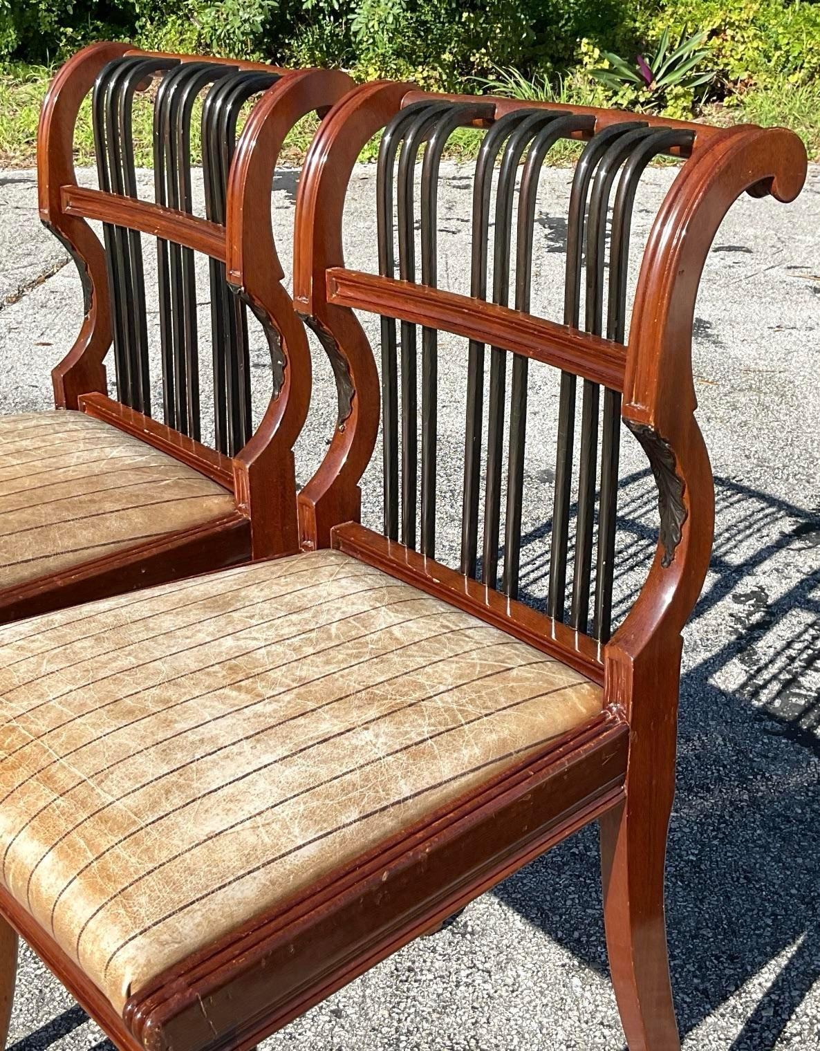 Sedie Regency con schienale a voluta d'epoca - una coppia in vendita 3