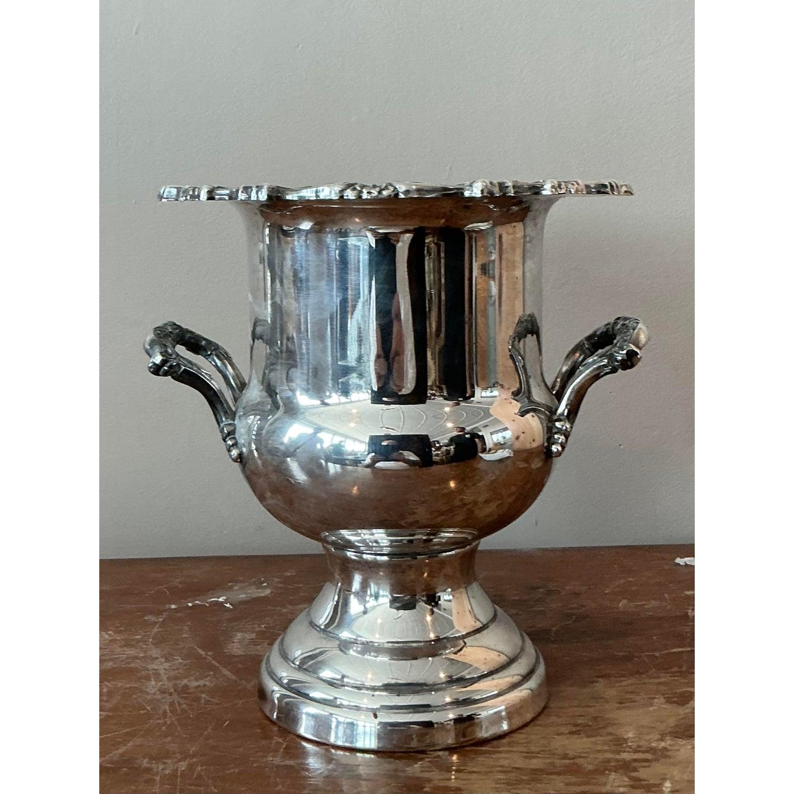 Américain Seau à champagne Vintage Regency Silver Plate en vente