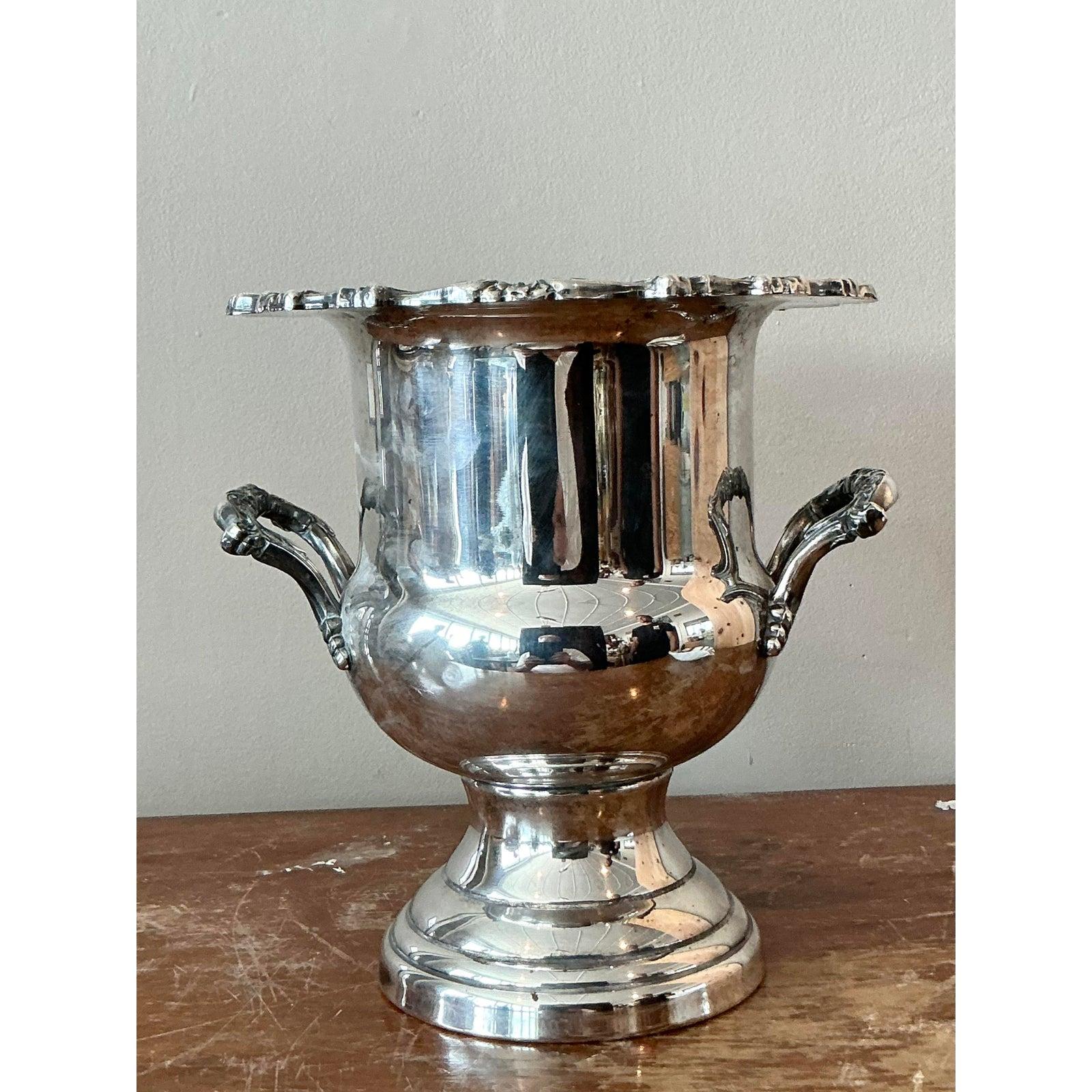Seau à champagne Vintage Regency Silver Plate Bon état - En vente à West Palm Beach, FL