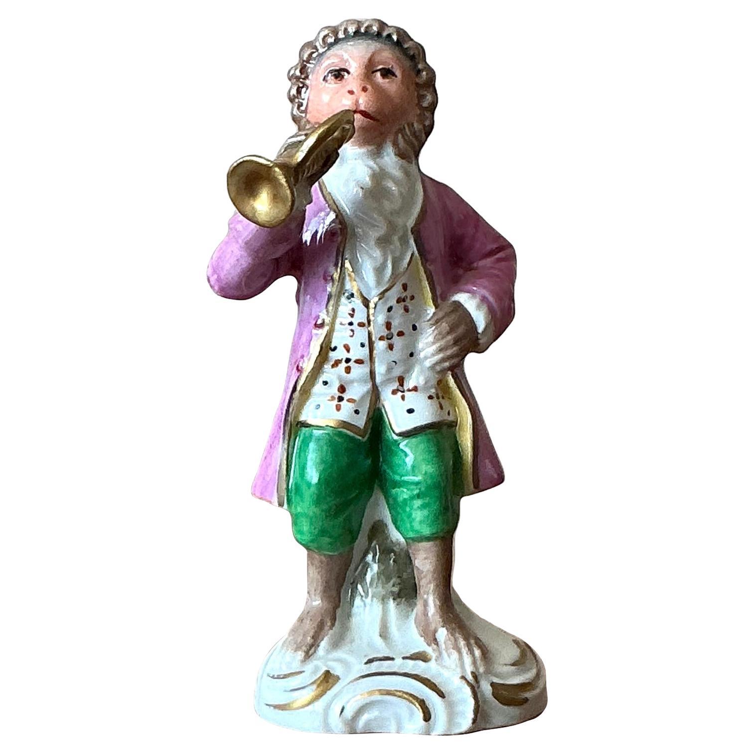 Vintage Regency Sitzendorf Porcelain Scimmia che suona la tromba