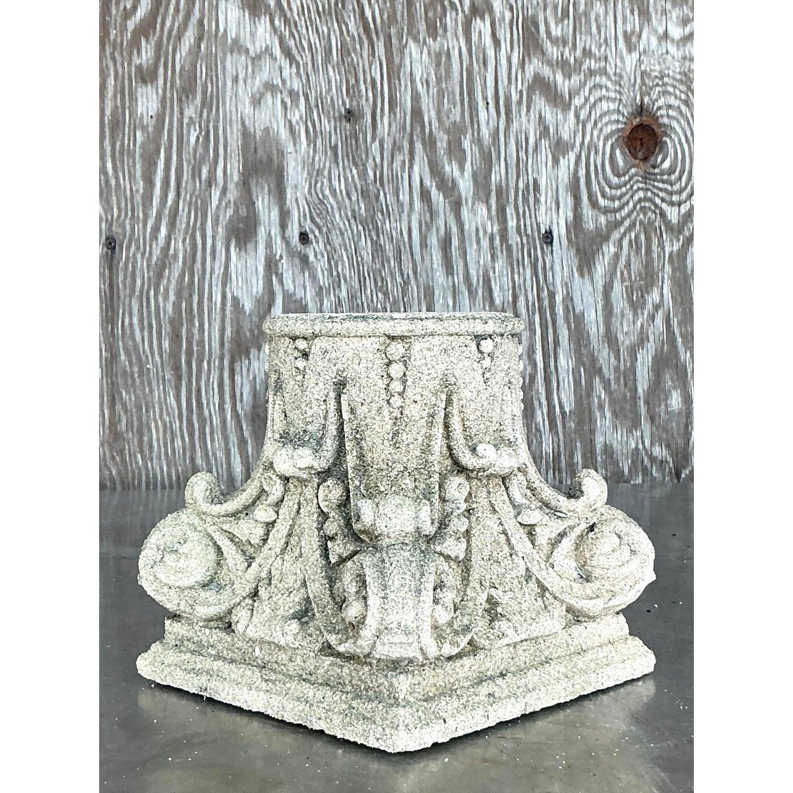 Vintage Regency Kleiner korinthischer Säulensockel im Zustand „Gut“ im Angebot in west palm beach, FL