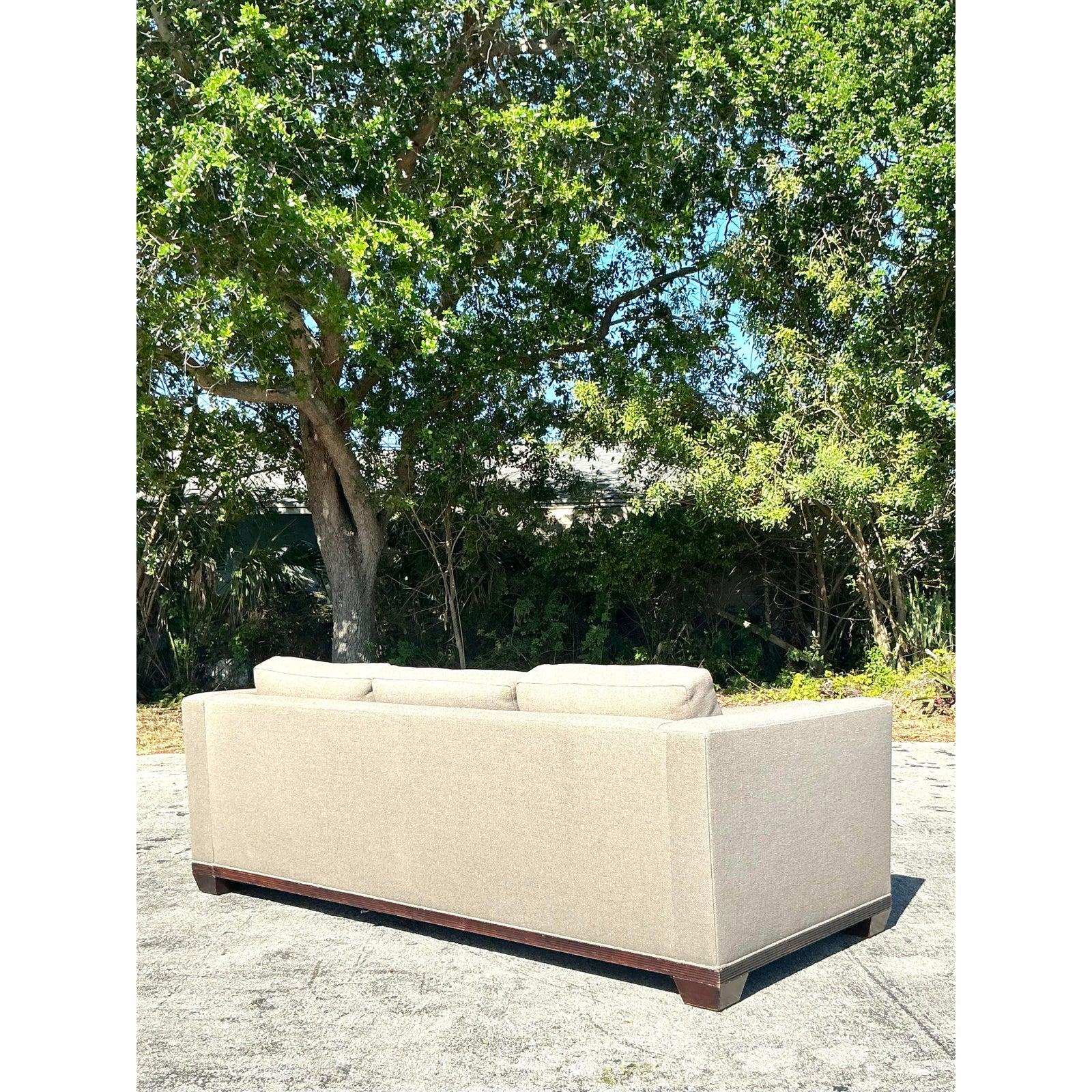 Sofa Regency d'après Barbara Berry pour Baker en vente 2
