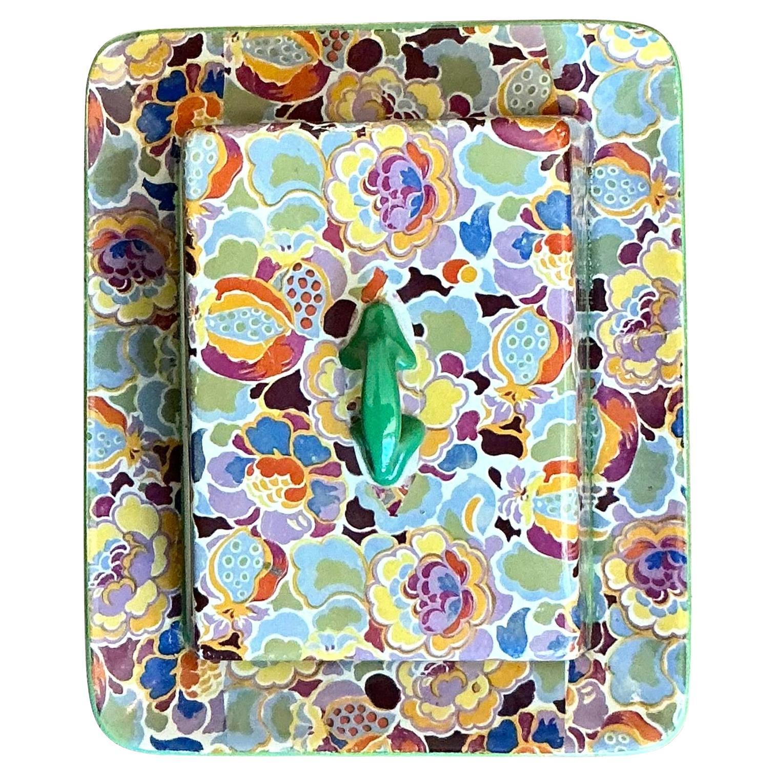 Vintage Regency SoHo Pottery Käsetablett mit Deckel im Angebot