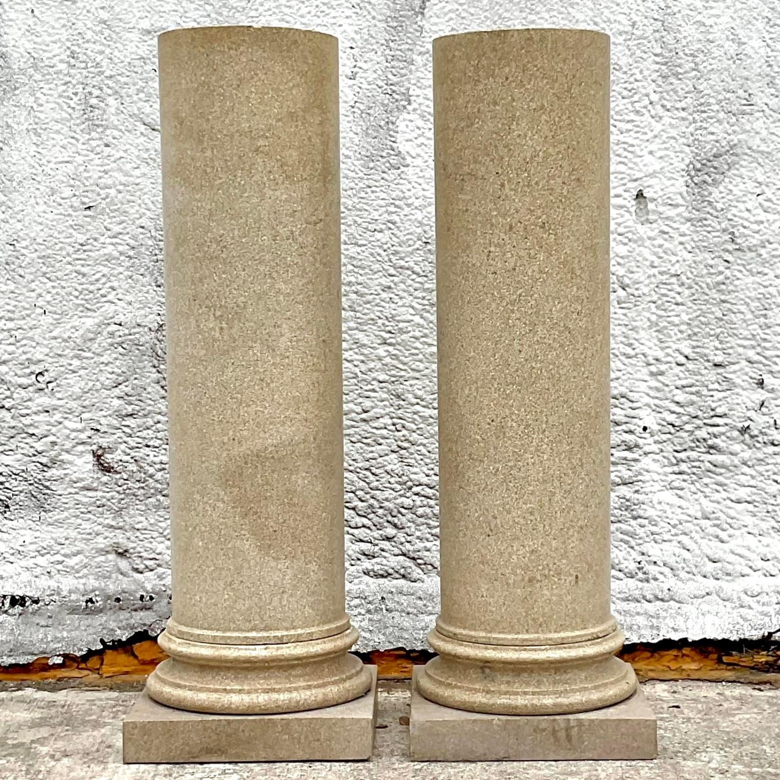 Paire de colonnes Vintage Regency en granit massif Bon état - En vente à west palm beach, FL