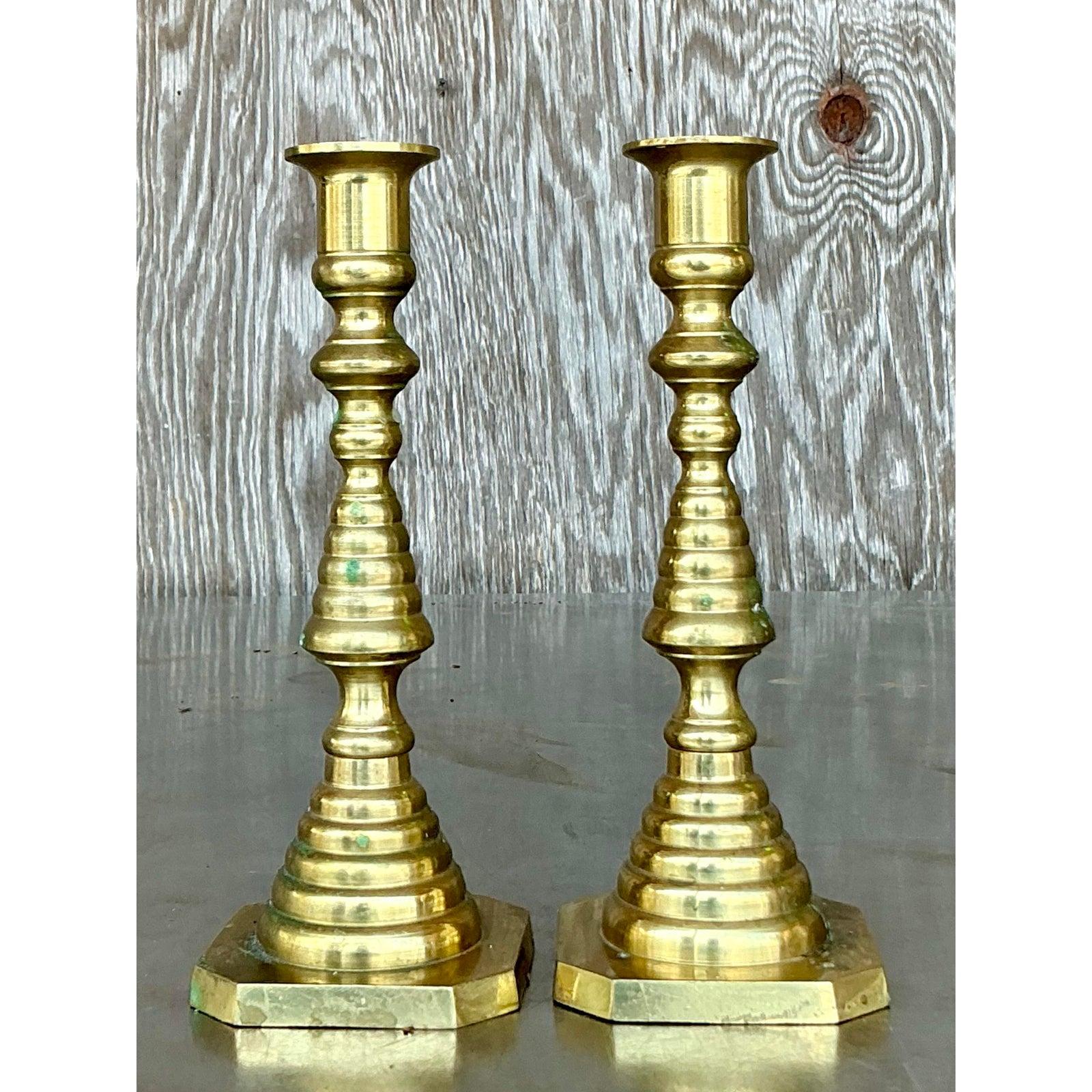 Pareja de candelabros de latón apilados de la época de la Regencia en venta 1