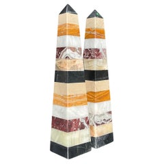 Vintage Regency Stacked Stone Obelisken - ein Paar