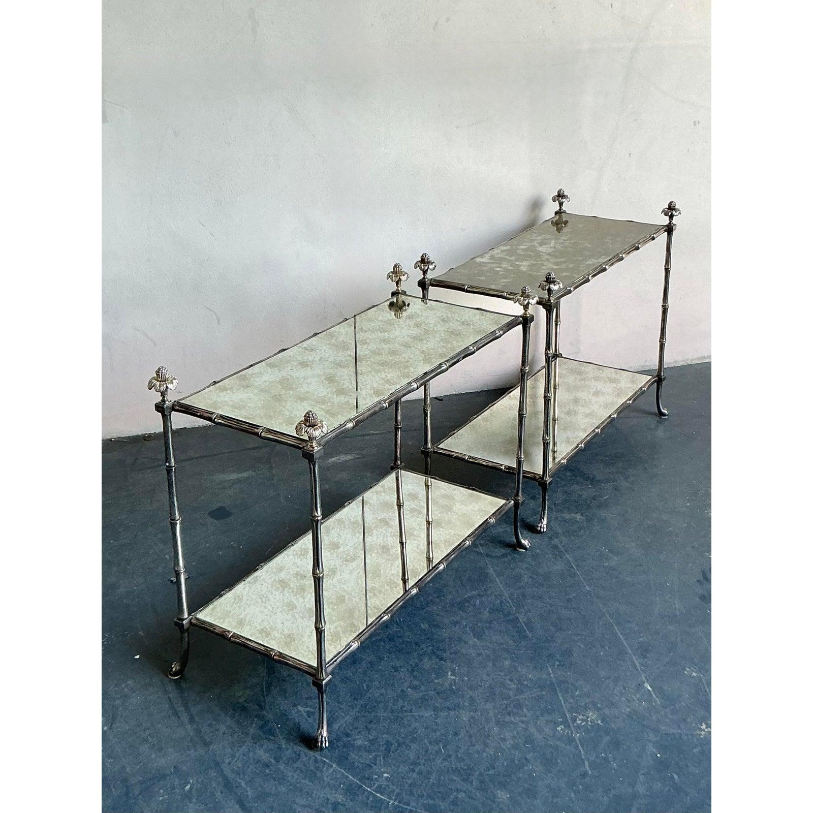 Francese Tavolini d'argento d'epoca Regency dopo la Maison Bagues - Set di 2 in vendita
