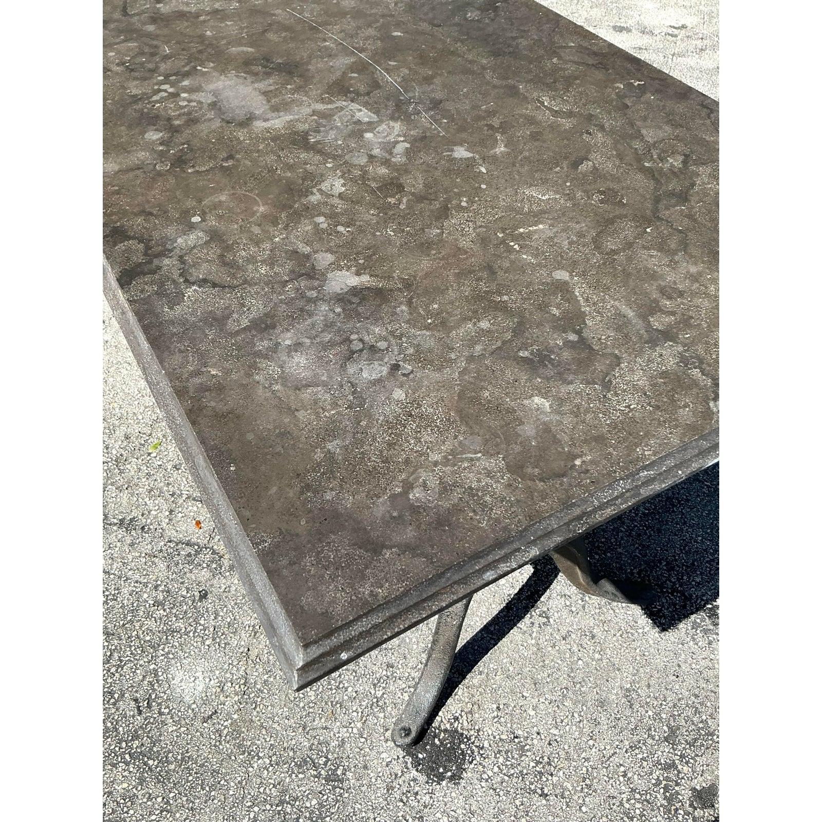 Table de salle à manger vintage Regency à plateau en pierre en vente 1