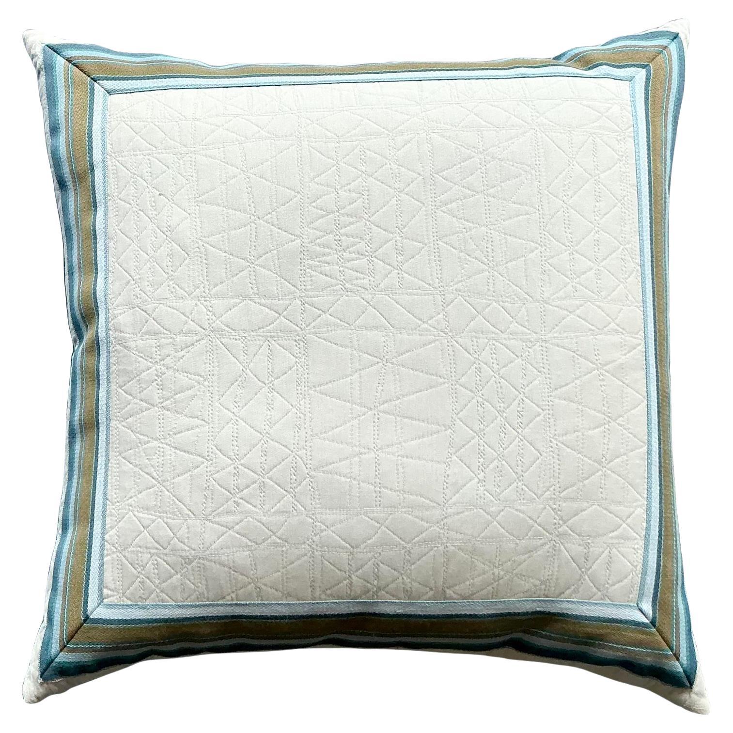 Vintage Regency Striped Throw Pillow en vente