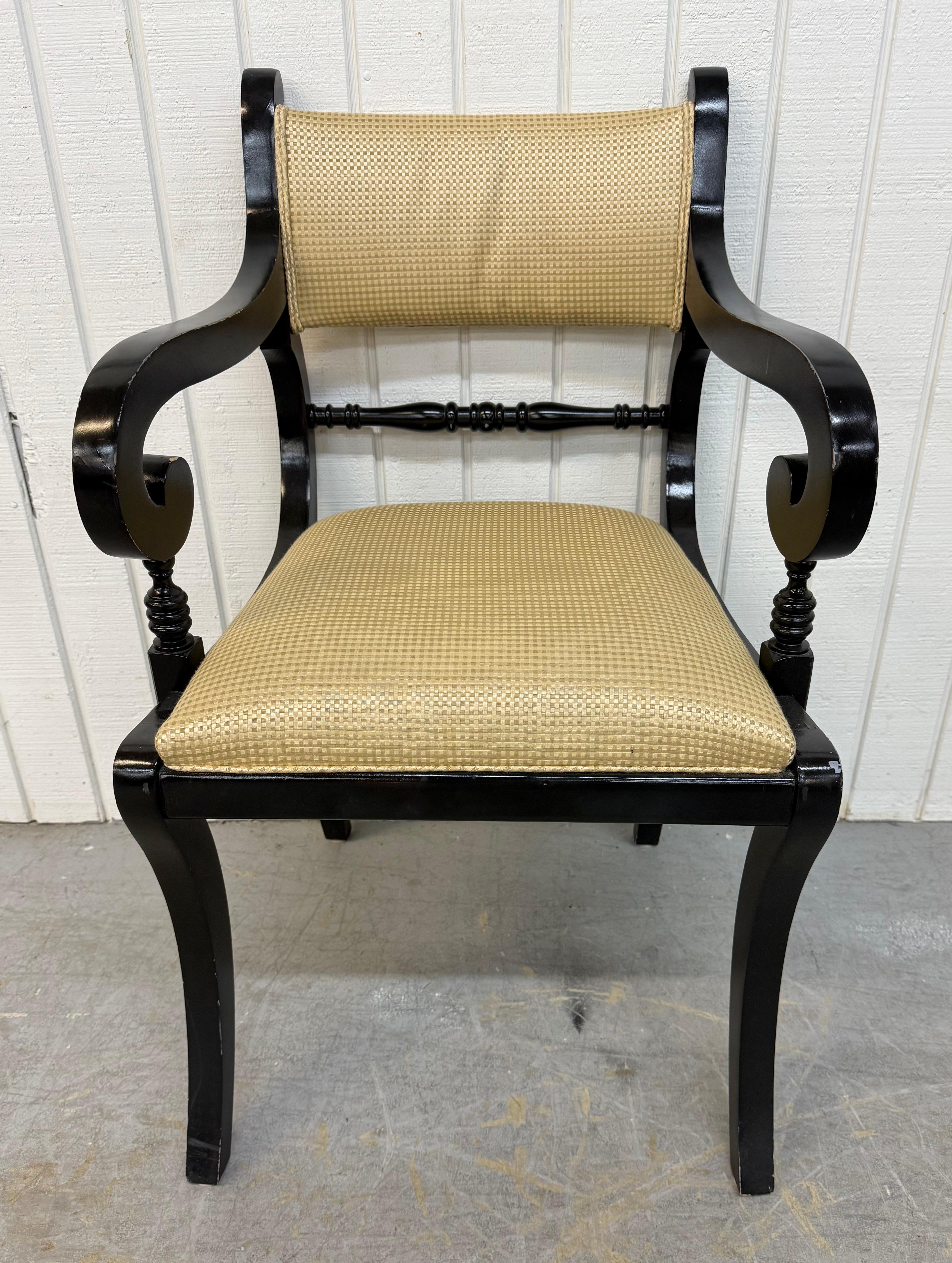 Schwarz lackierte Esszimmerstühle im Regency-Stil - 6er-Set (amerikanisch) im Angebot