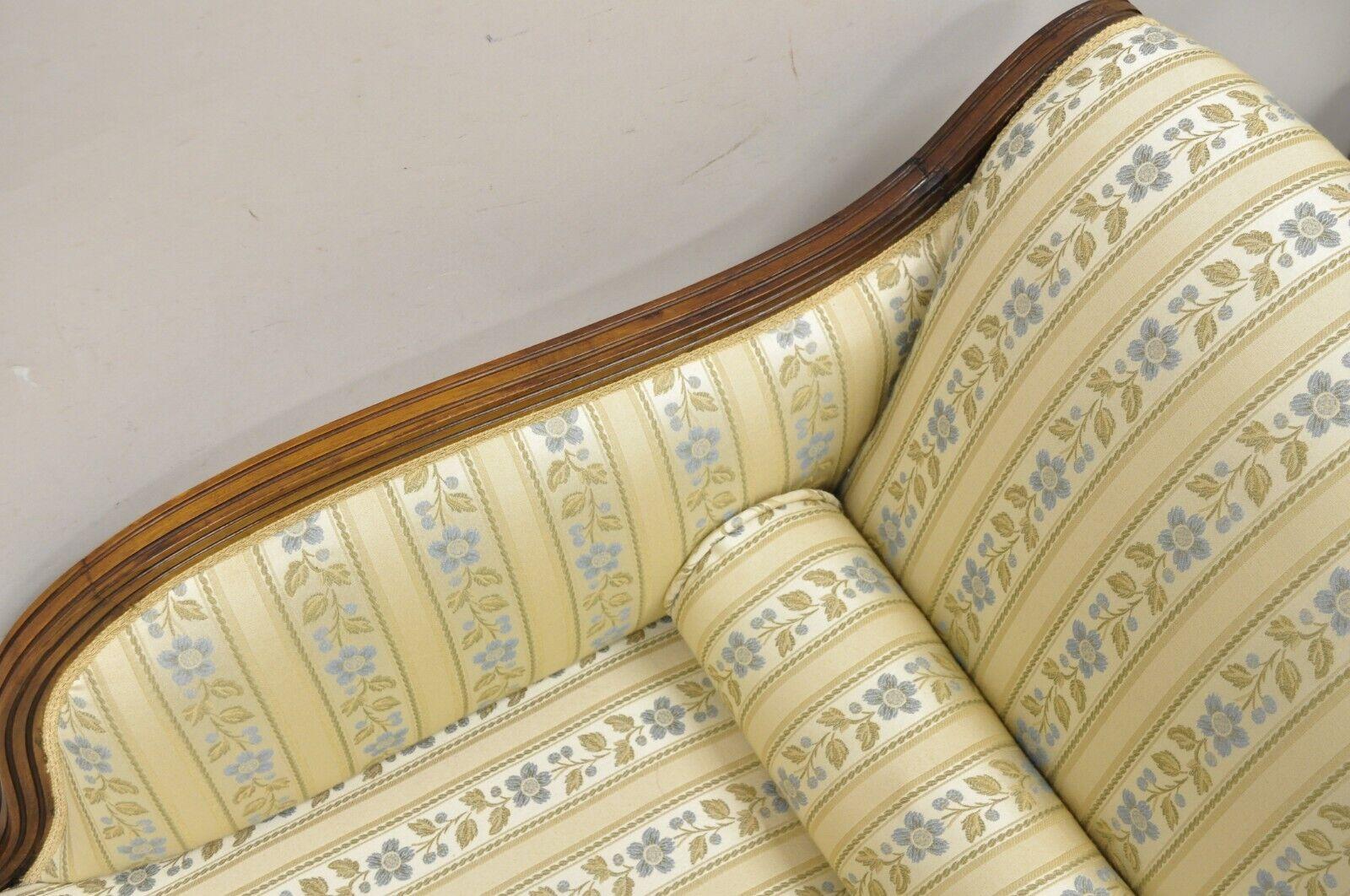Vintage Regency Style Carved Mahogany Saber Leg Chaise Lounge Sofa Recamier In Good Condition In Philadelphia, PA