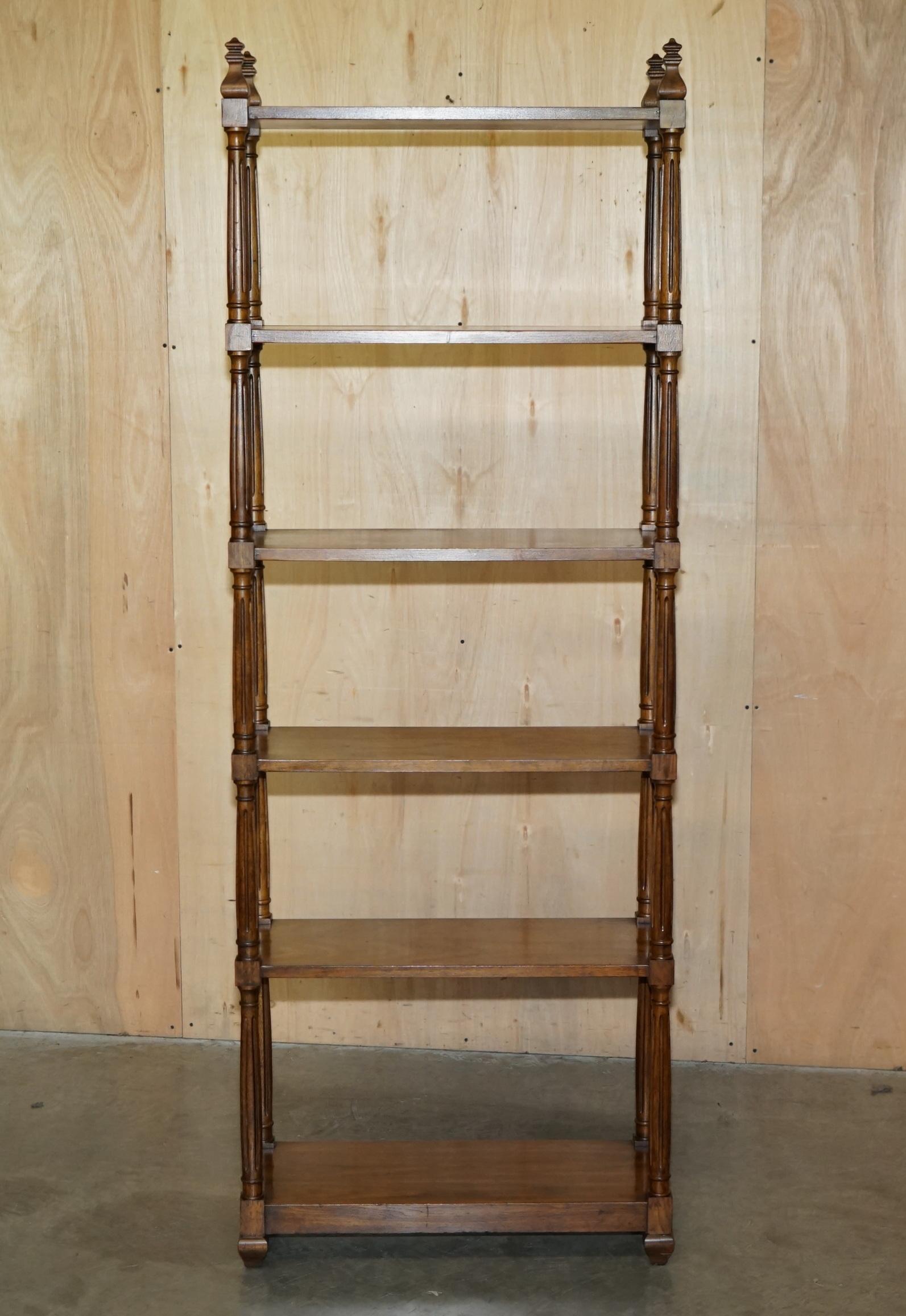 LIBRERIA IN LEGNO DUREVOLE FIAMMATO IN STILE REGENNALE D'EPOCA alta 198 cm. in vendita 6
