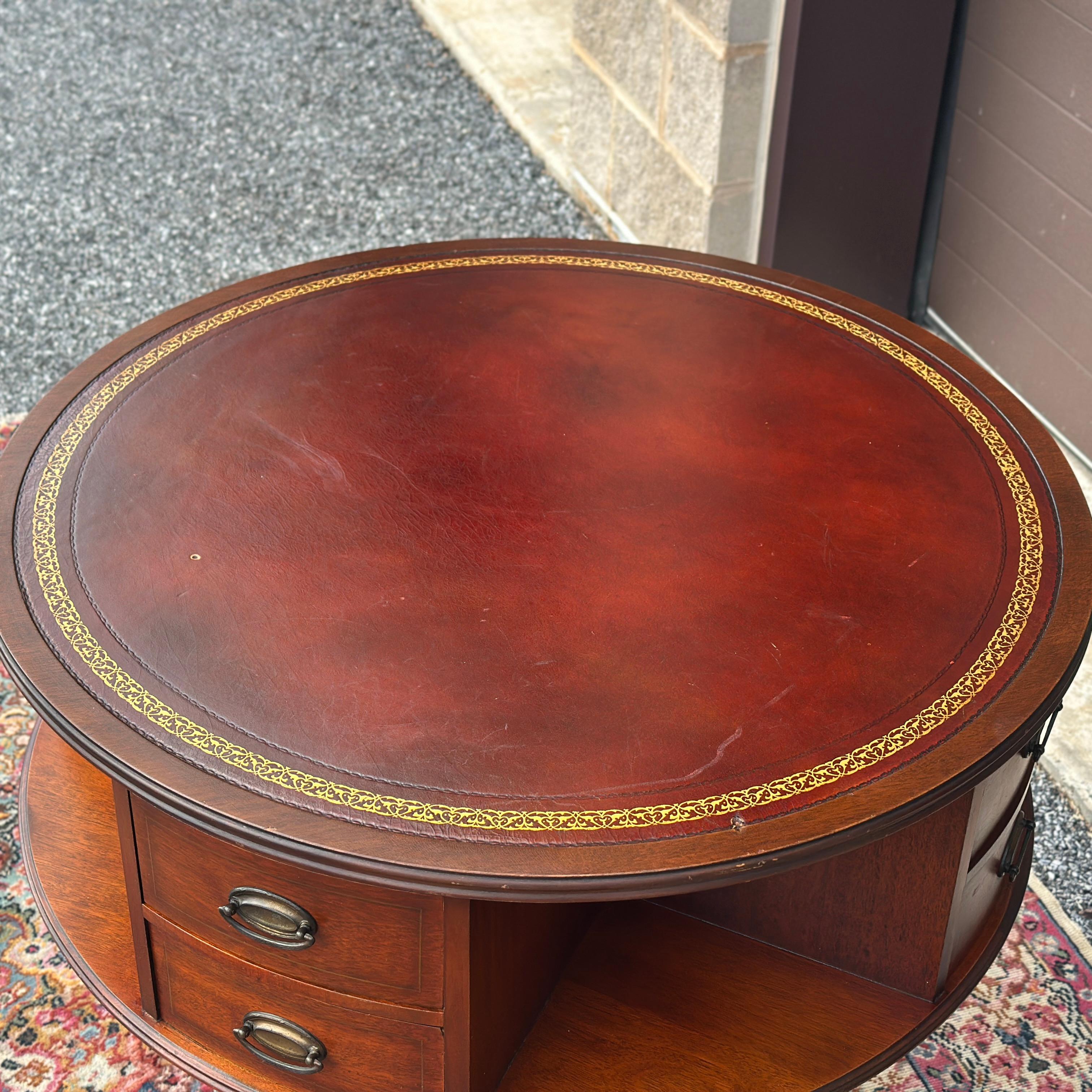 Vintage Regency Style Mahogany Rotating Drum Tooled Leather Top Rent Table In Good Condition For Sale In West Chester, PA