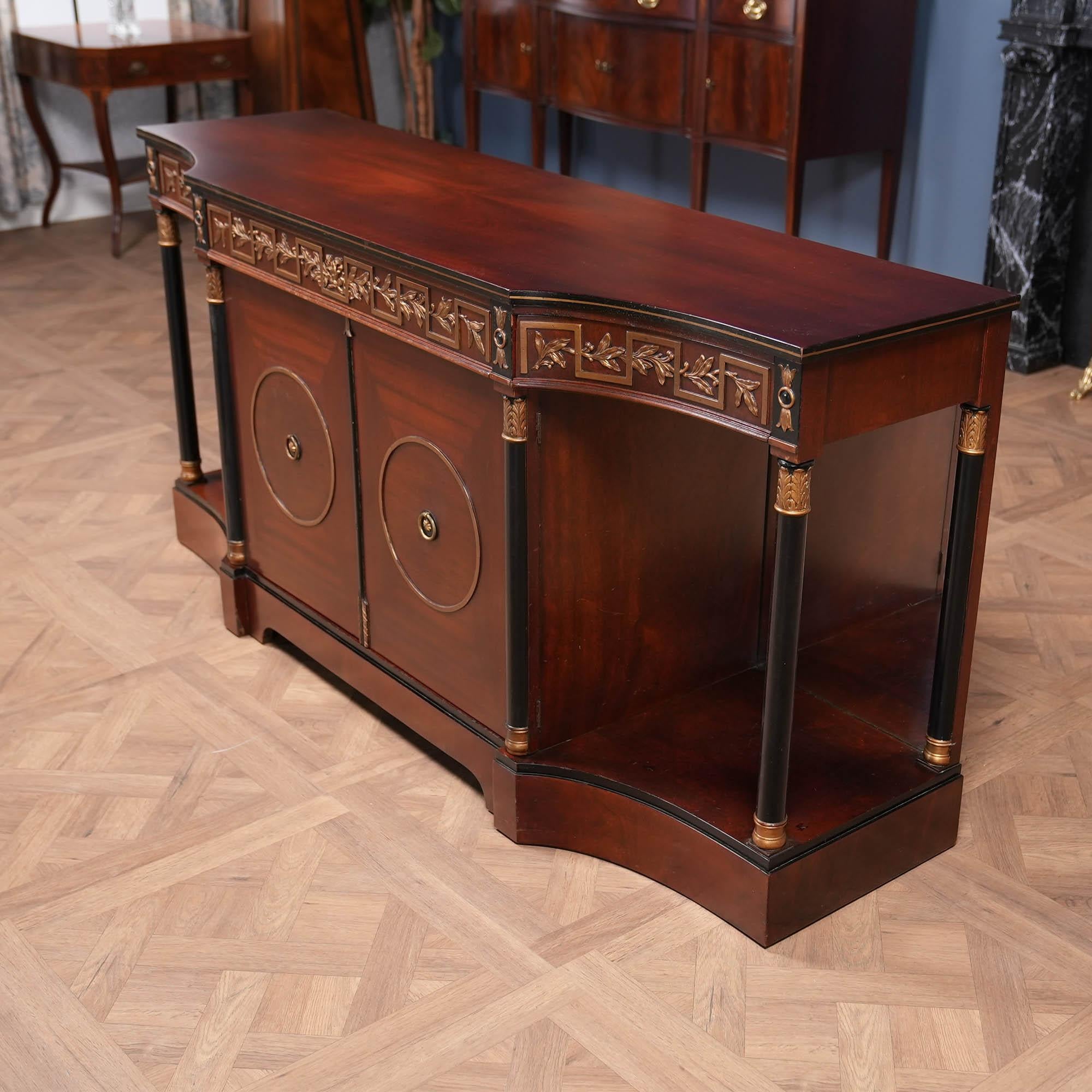 Nord-américain Enfilade vintage de style Regency en vente