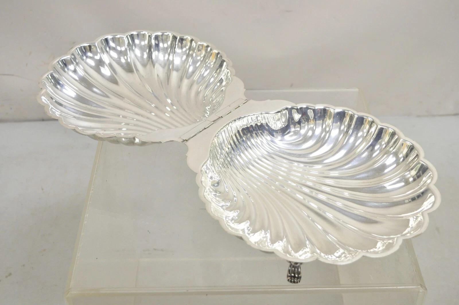 Regency Plat de service à charnières de style Régence vintage en métal argenté en forme de coquillage de palourde en vente