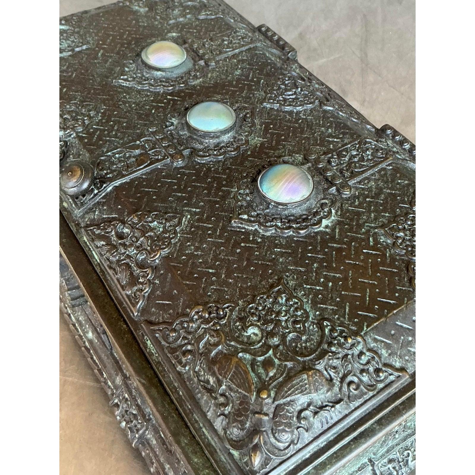 Scatola di bronzo d'epoca Regency Tiffany Studios In condizioni buone in vendita a west palm beach, FL