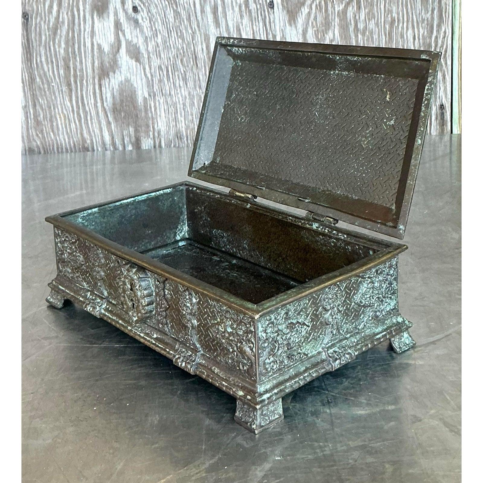 Scatola di bronzo d'epoca Regency Tiffany Studios in vendita 2