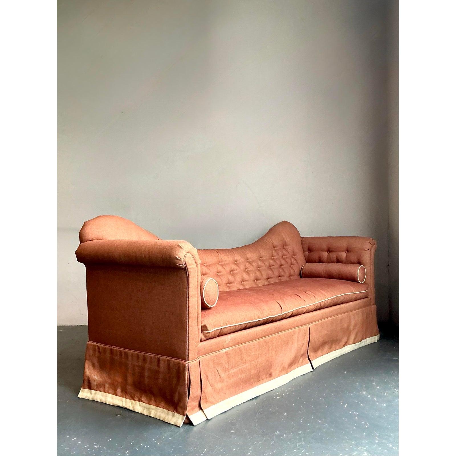 Vintage Regency Tomlinson Roll Back Tufted Sofa im Angebot 4