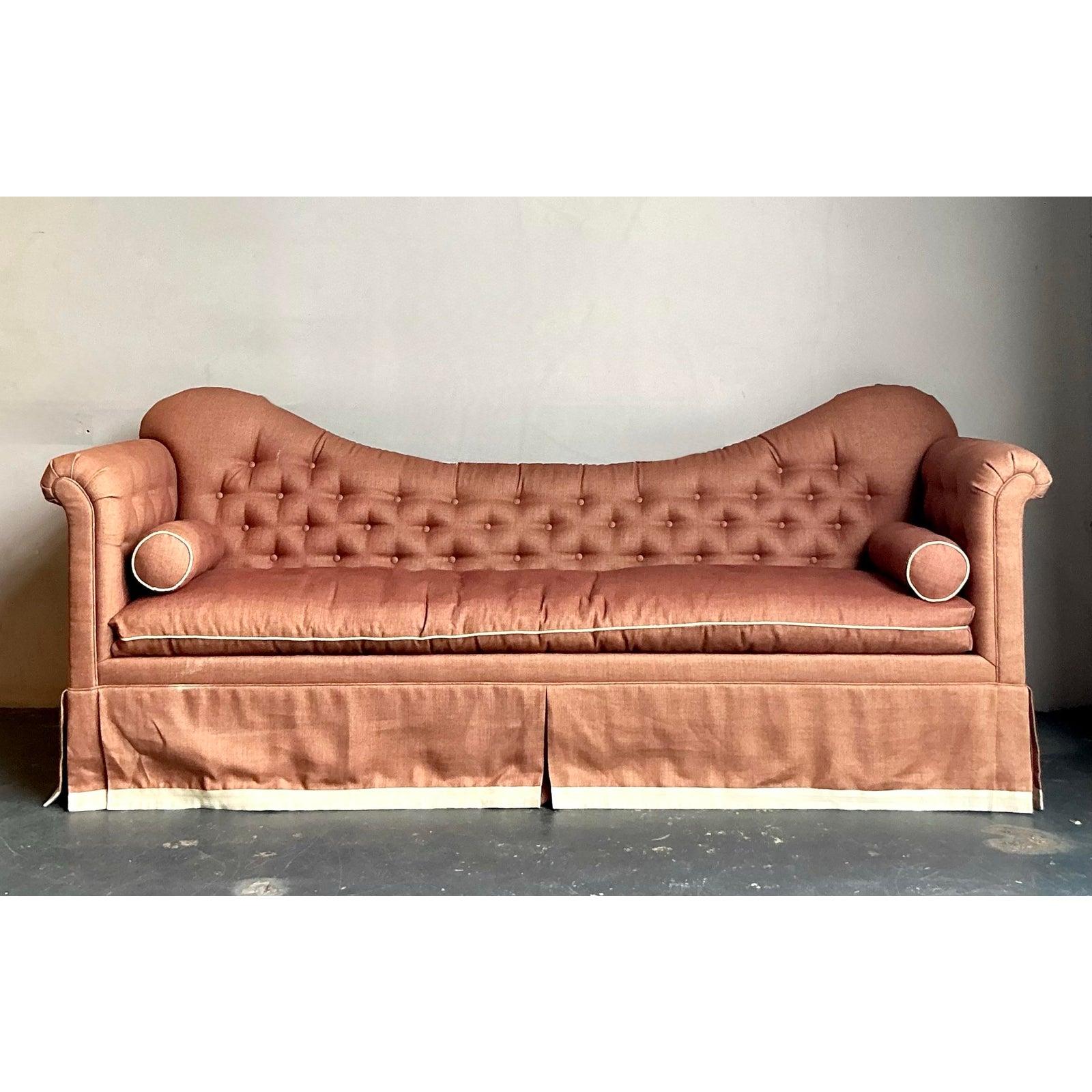 Vintage Regency Tomlinson Roll Back Tufted Sofa im Angebot 1