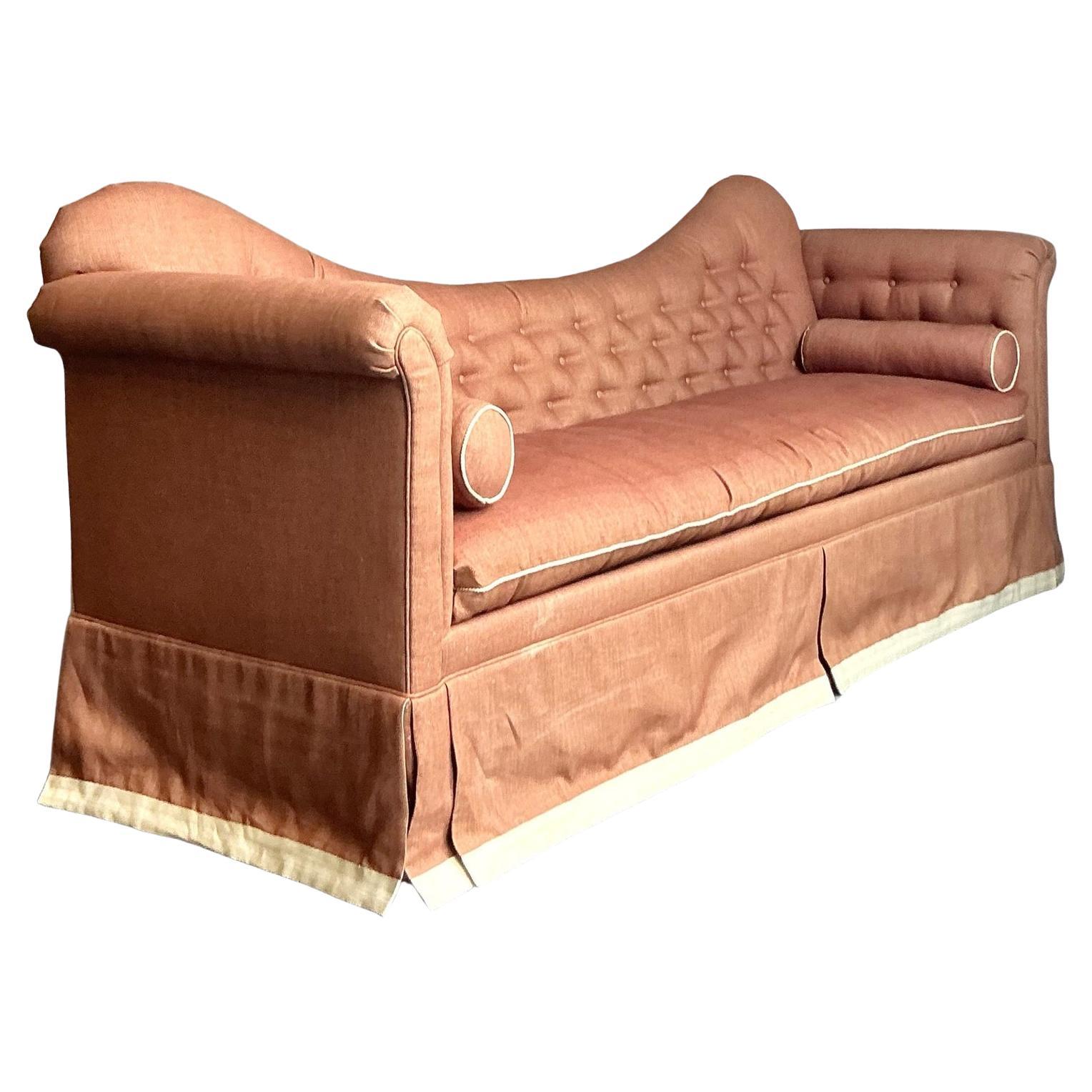 Vintage Regency Tomlinson Roll Back Tufted Sofa im Angebot