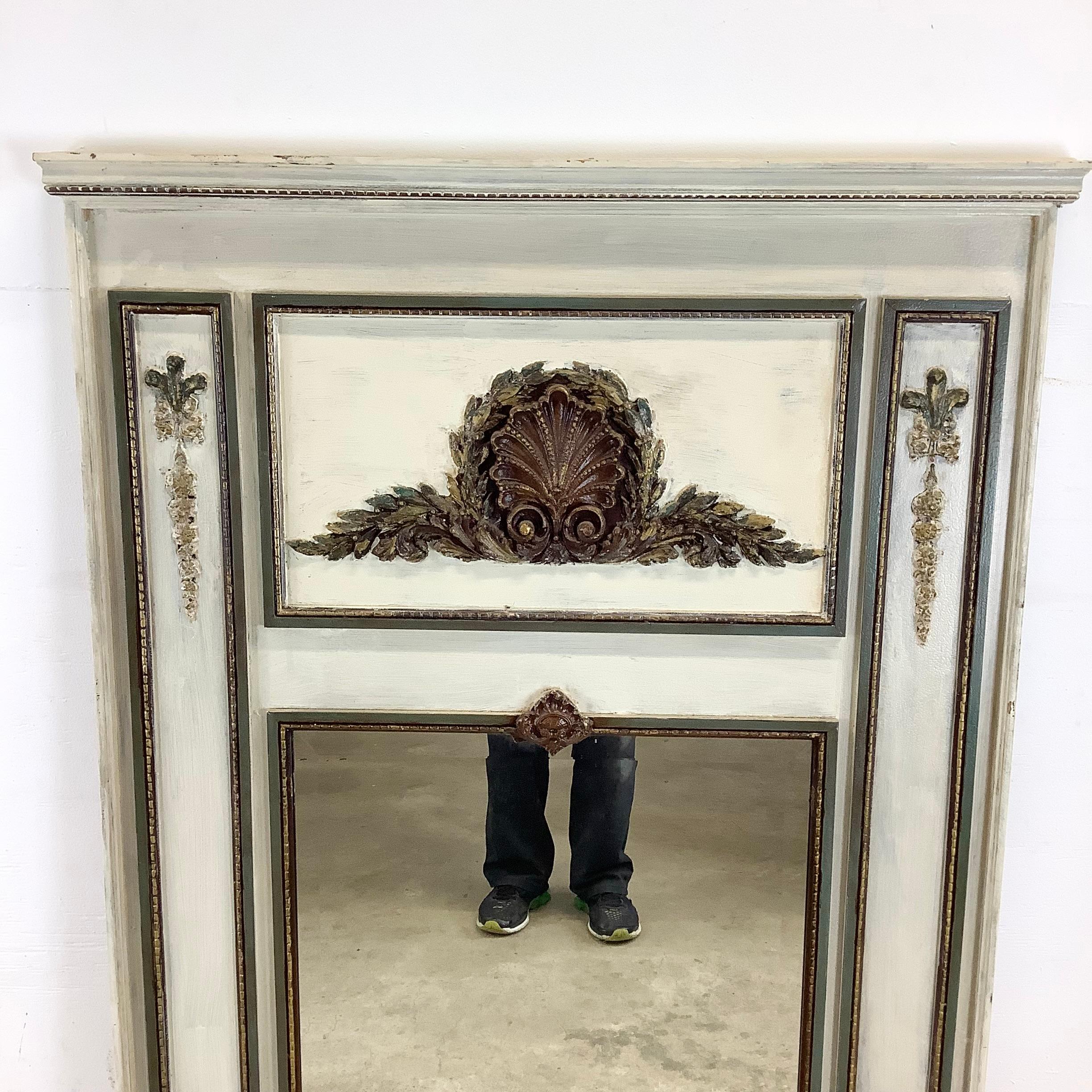 Mid-20th Century Vintage Regency Trumeau Mirror with Ornate Detailing